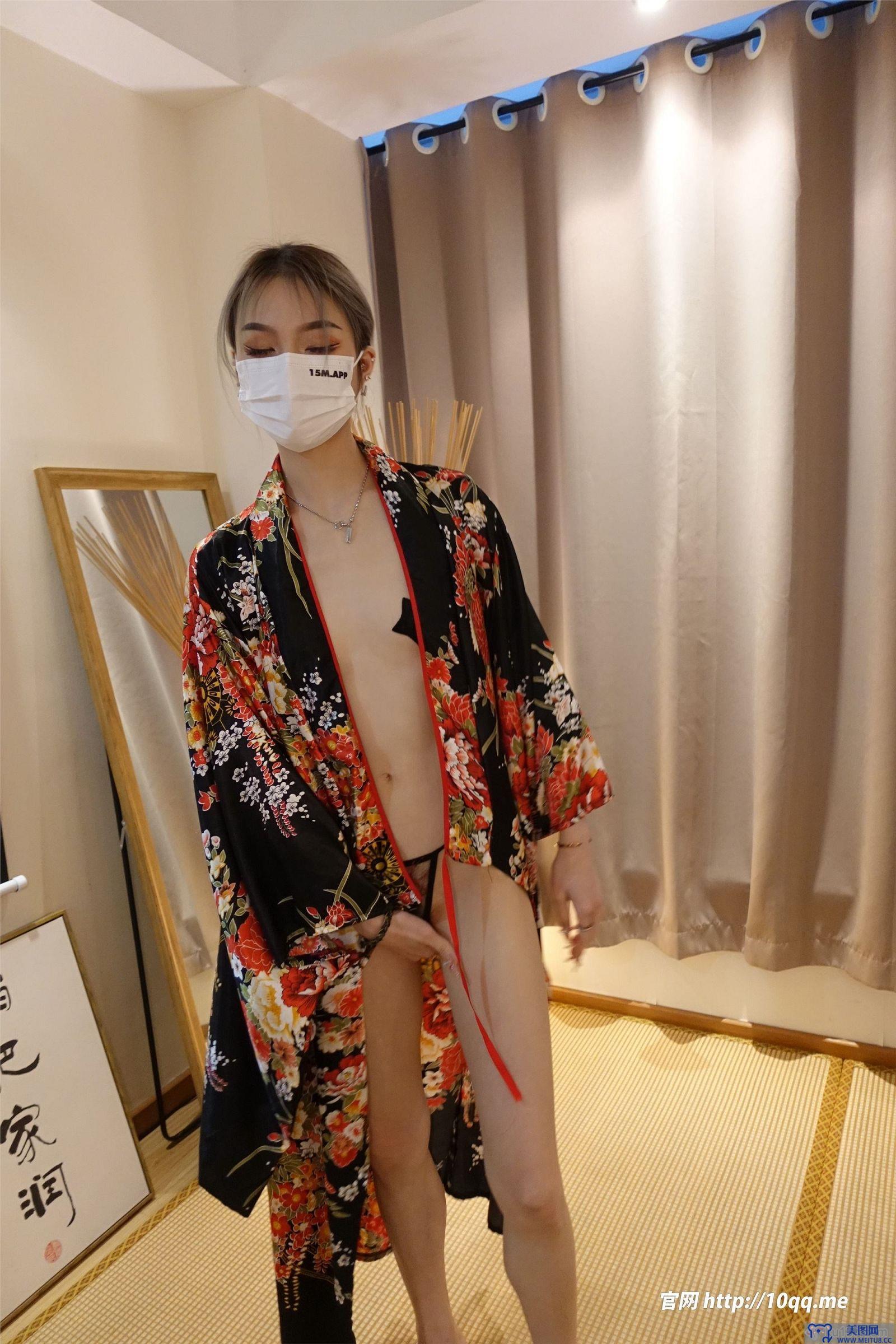 [ROSI美女图]口罩系列 2023.08.01 NO.2606