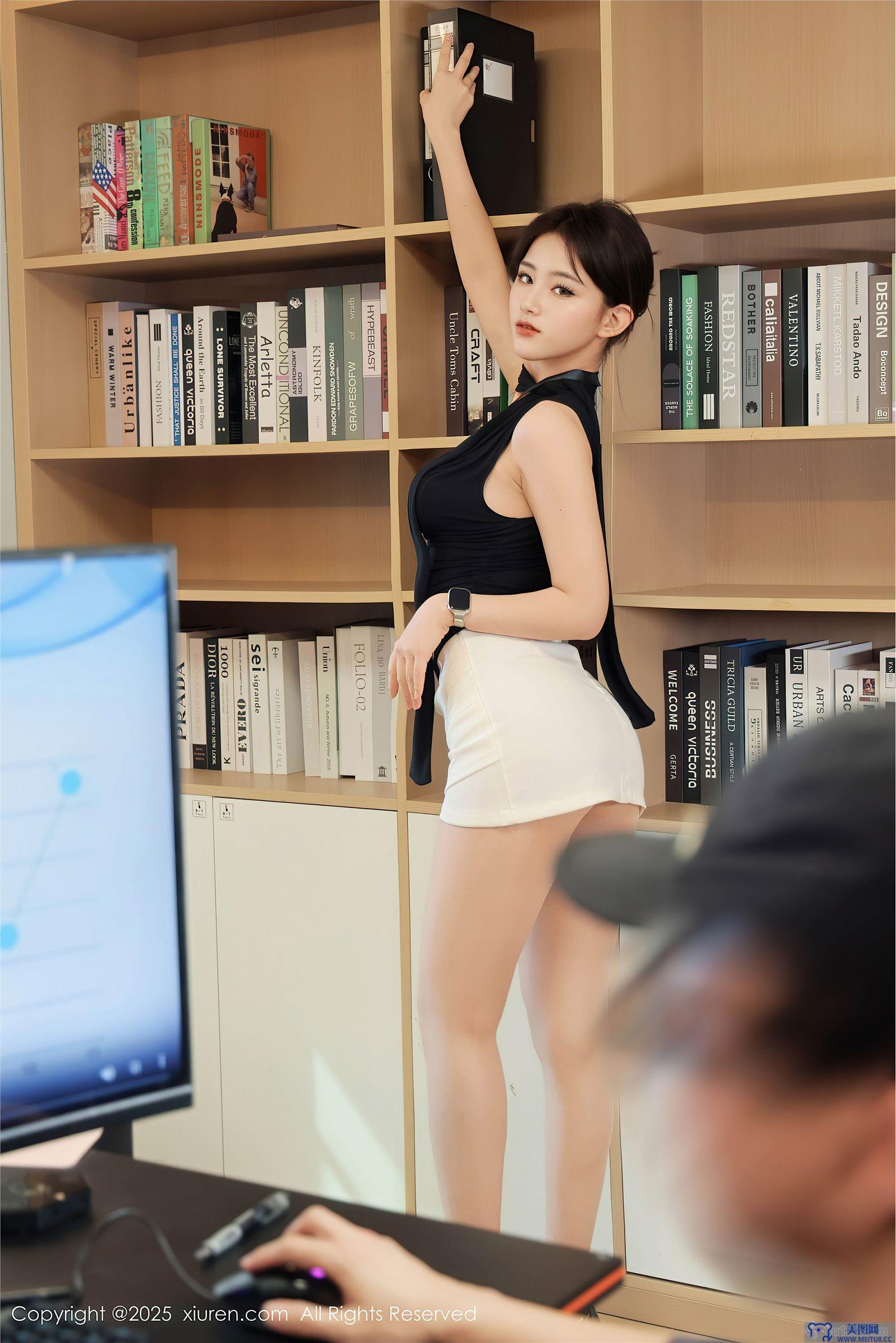 [秀人XIUREN] 2025.03.21 NO.10052 小橘子orange