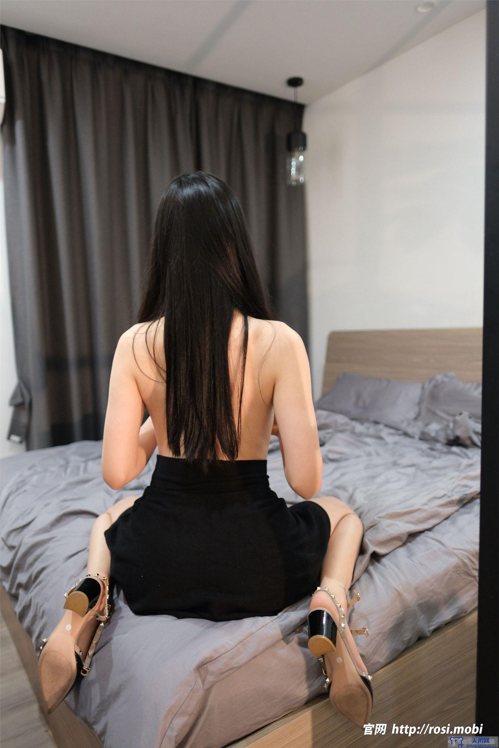 [ROSI美女图]2025.05.25 NO.4920