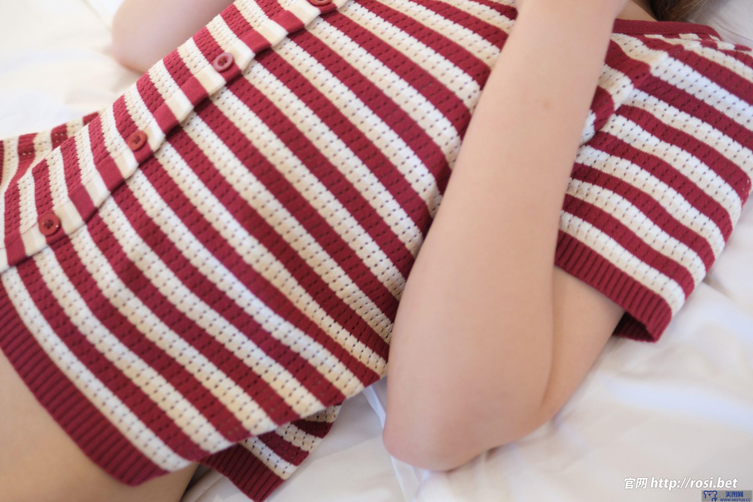 [ROSI美女图]2025.10.24 NO.5072