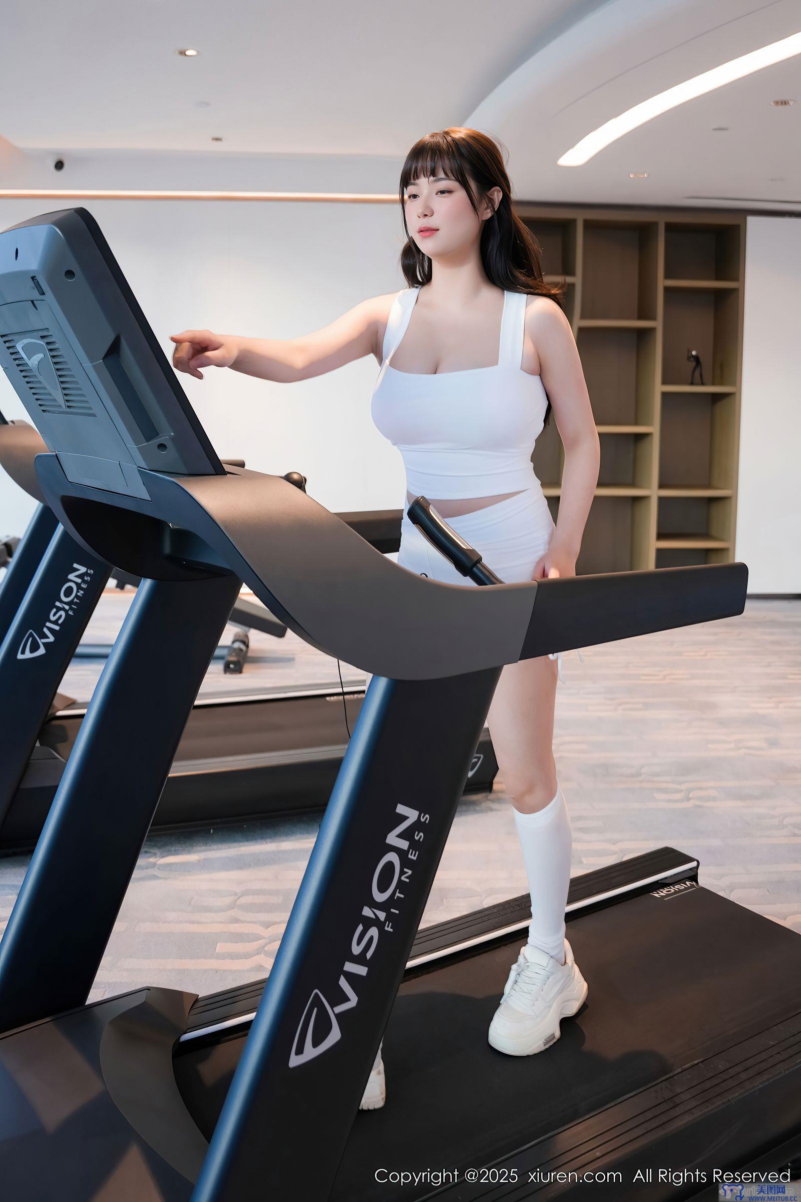 [秀人XIUREN] 2025.09.25 NO.10808 软情