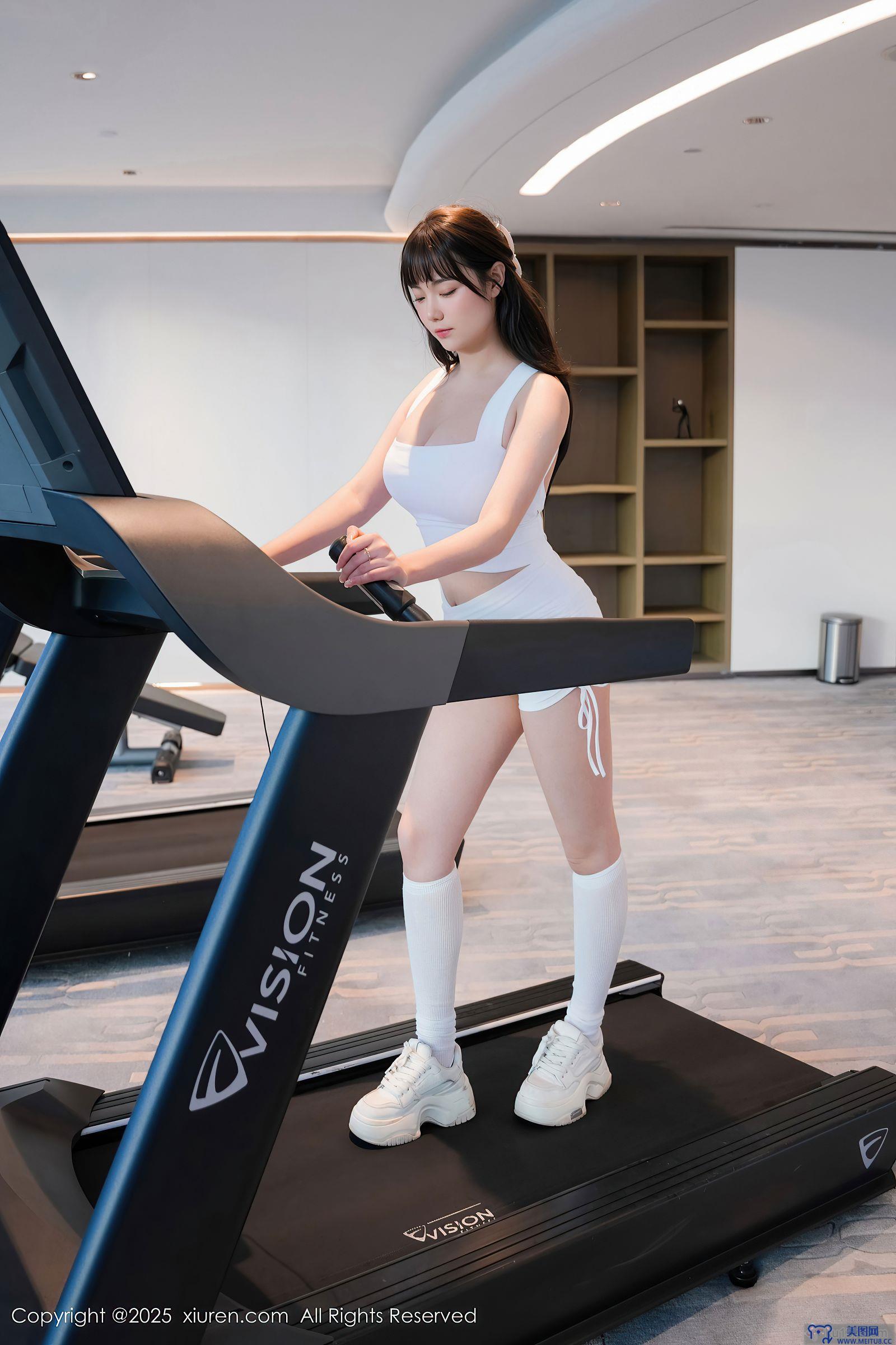 [秀人XIUREN] 2025.09.25 NO.10808 软情