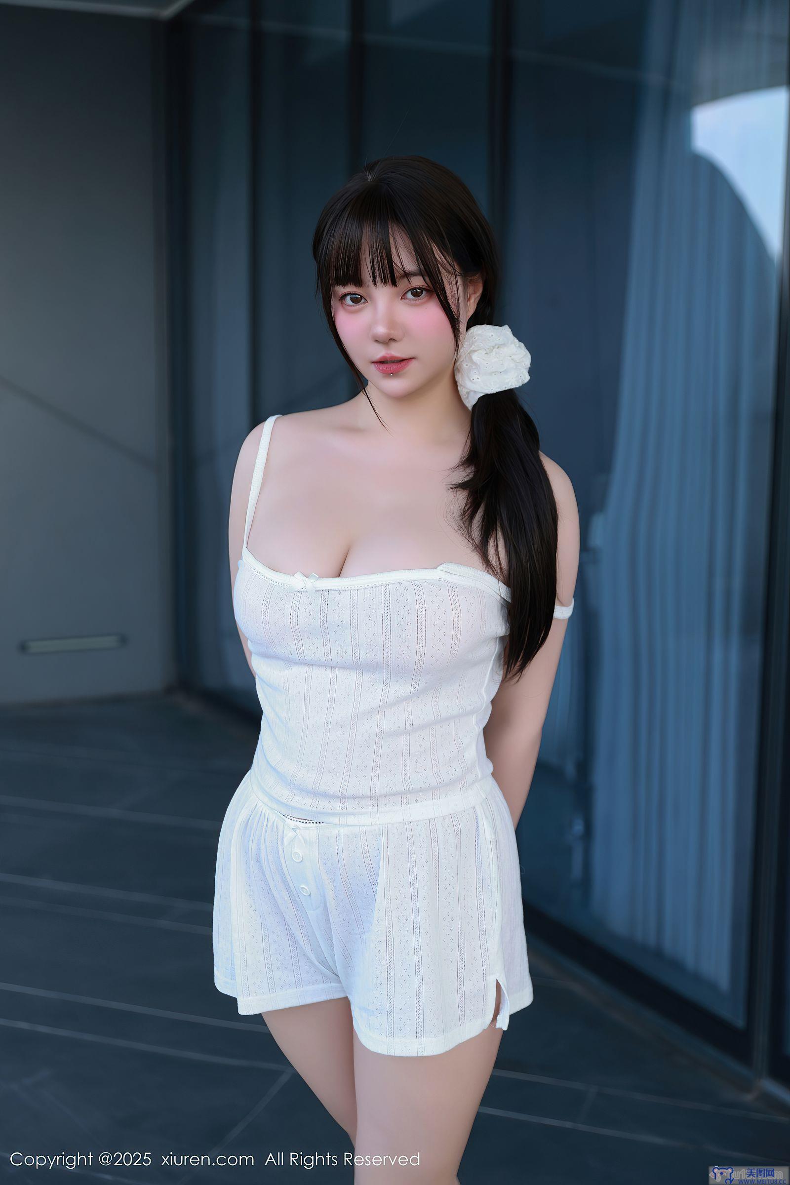 [秀人XIUREN] 2025.10.09 NO.10841 软情