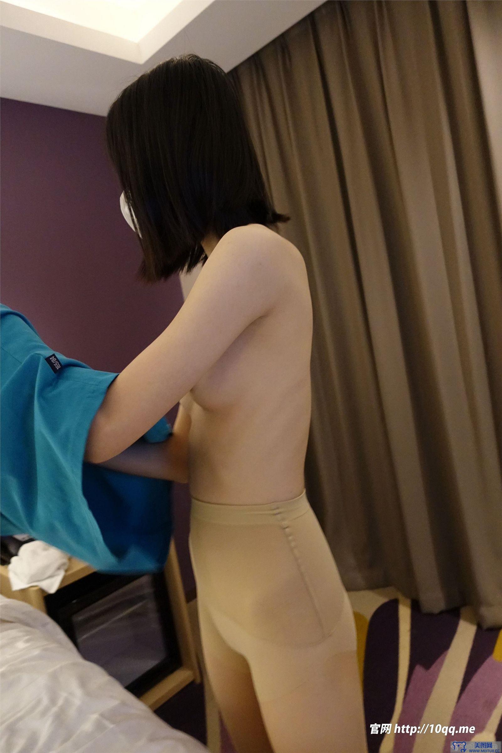 [ROSI美女图]口罩系列 2022.12.27 NO.2389
