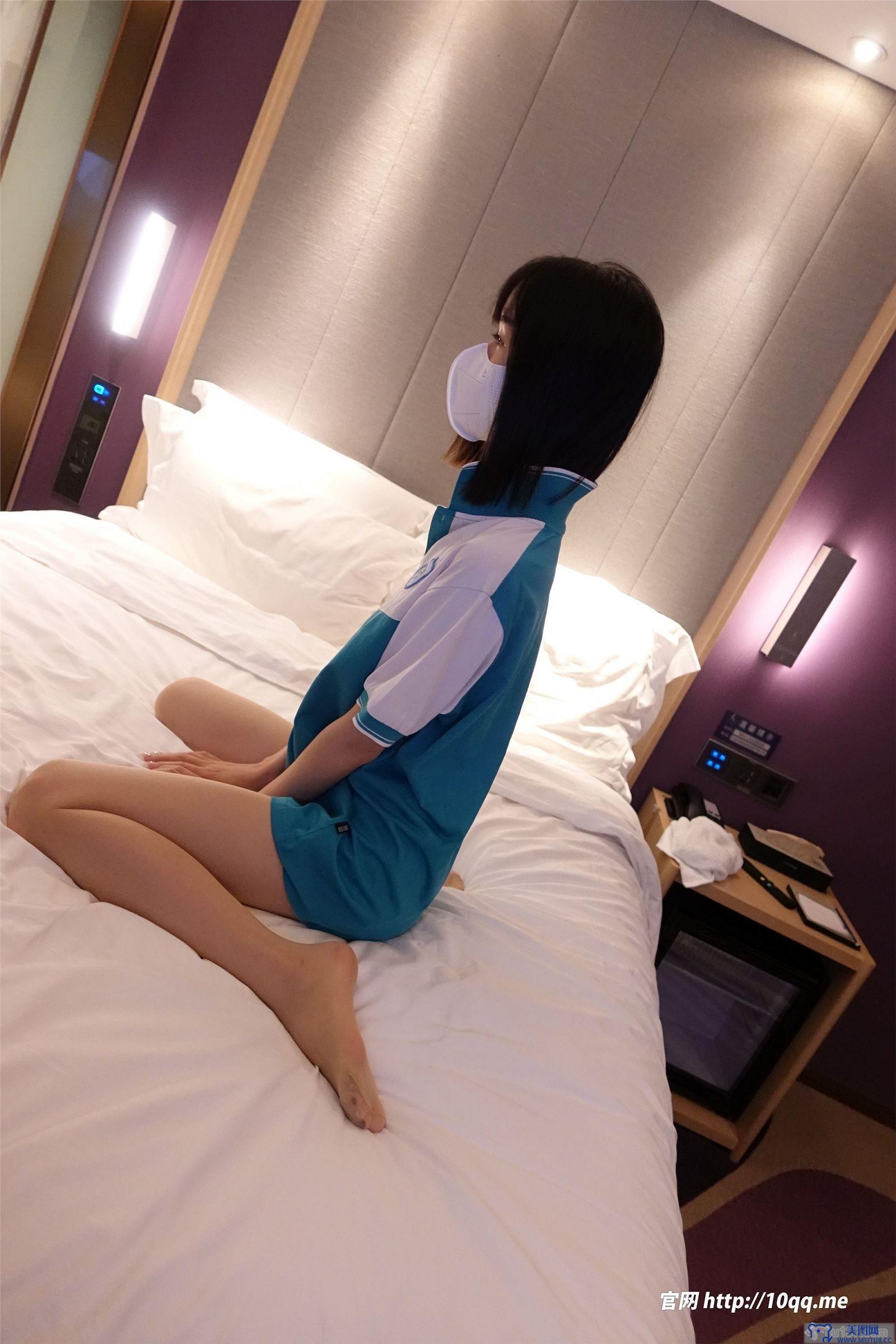 [ROSI美女图]口罩系列 2022.12.27 NO.2389