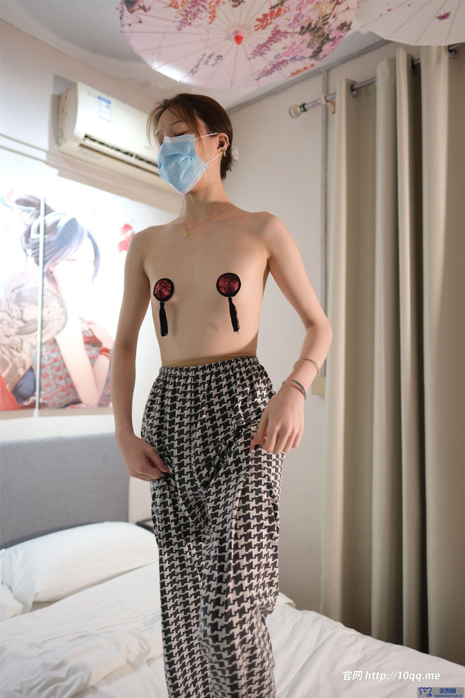 [ROSI美女图]口罩系列 2024.11.05 NO.3068
