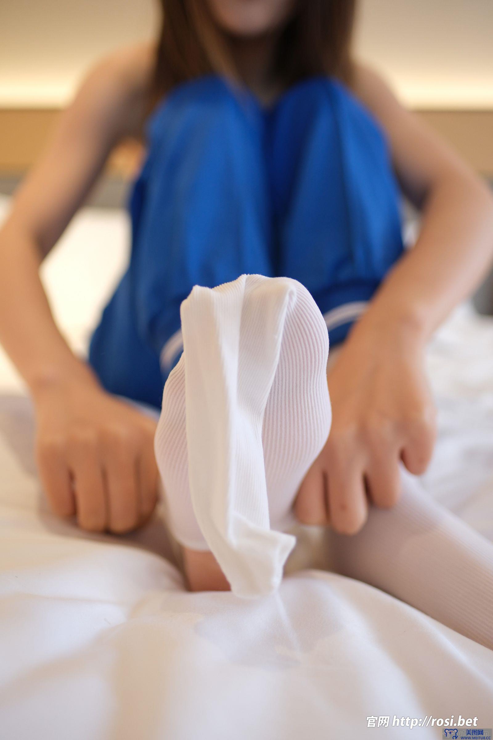 [ROSI美女图]2025.11.18 NO.5097