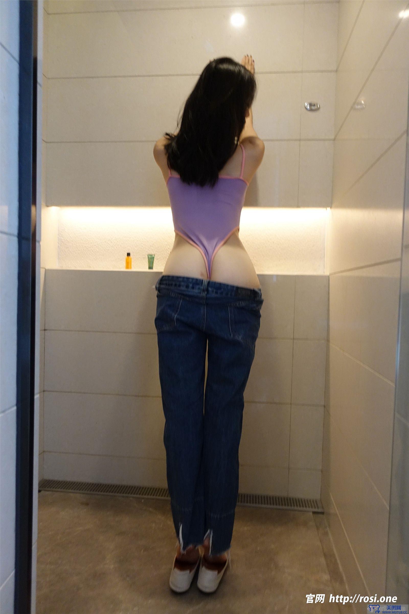 [ROSI美女图]2023.05.22 NO.4186