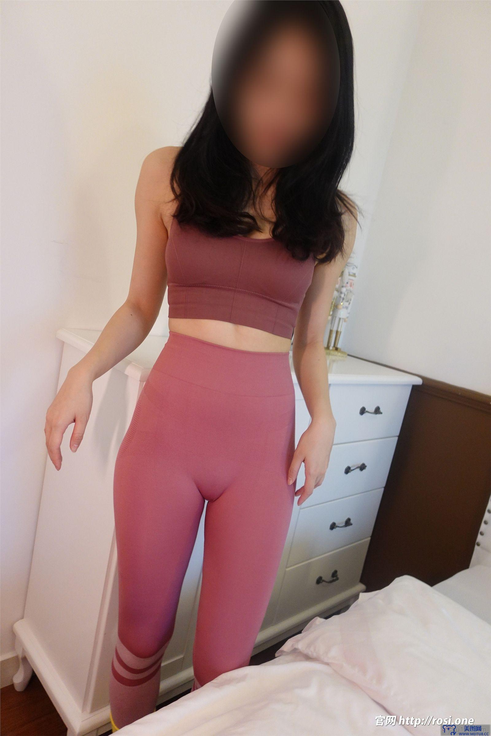 [ROSI美女图]2022.03.13 NO.3751
