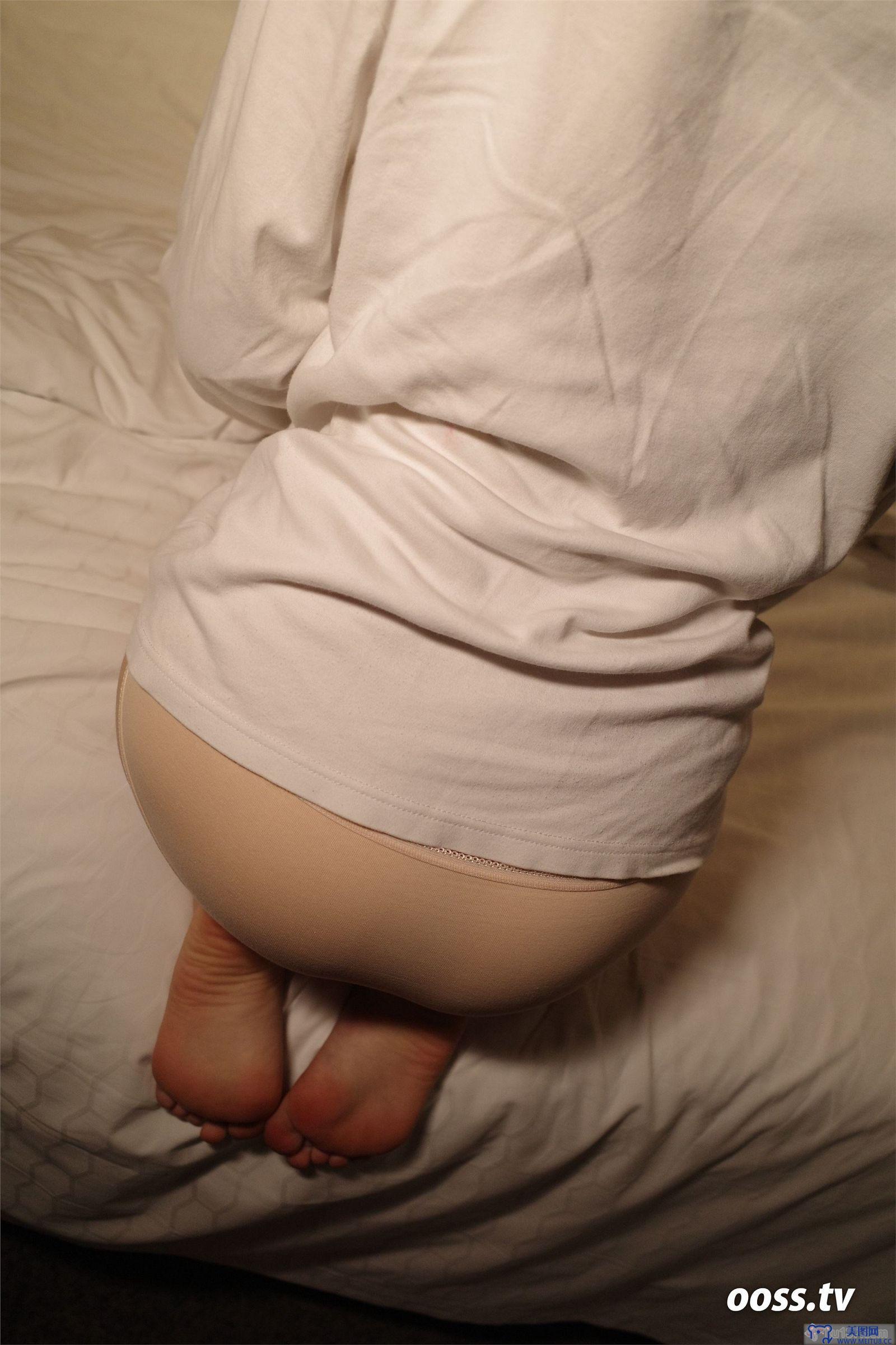 [ROSI美女图]2020.04.14 NO.3053