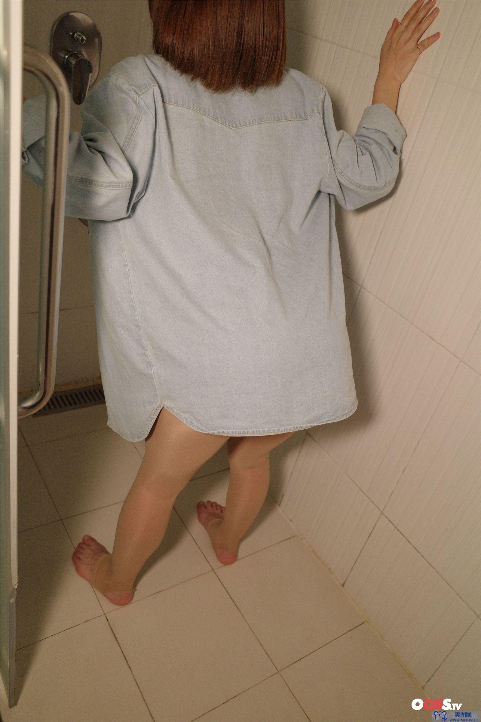 [ROSI美女图]2020.05.09 NO.3078