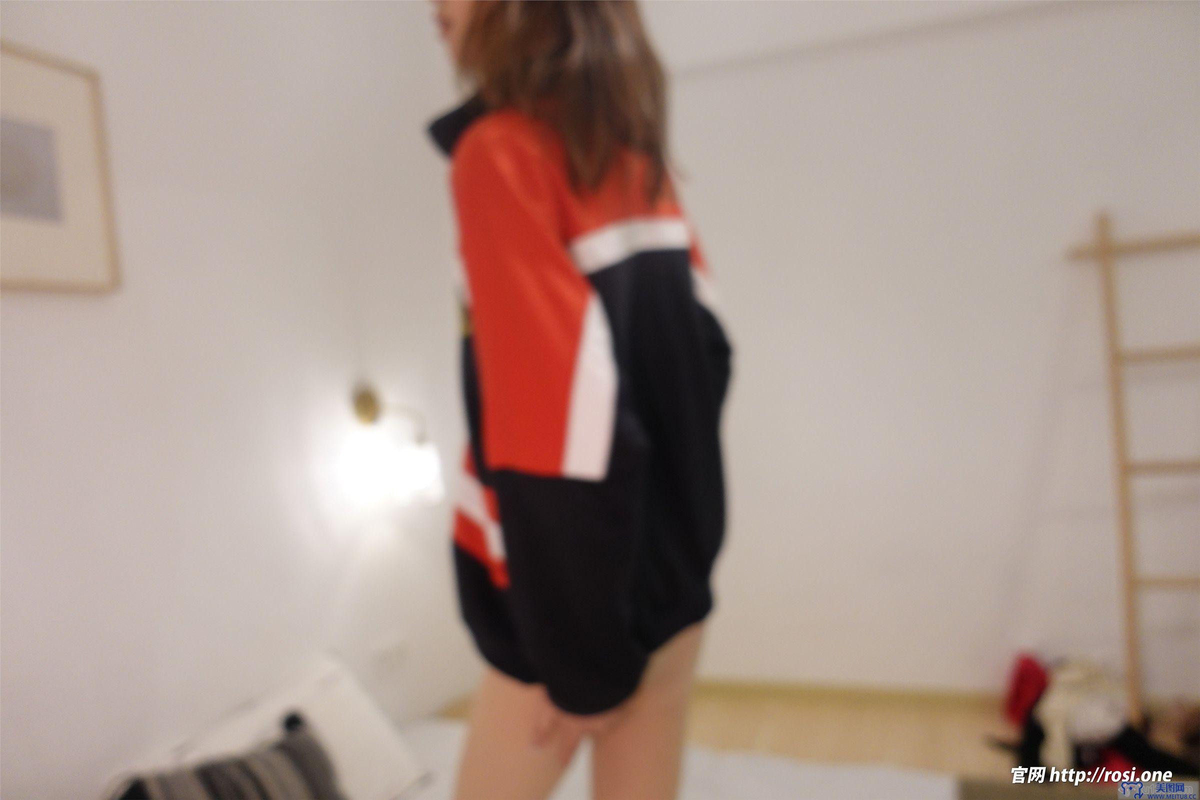 [ROSI美女图]2022.02.14 NO.3724