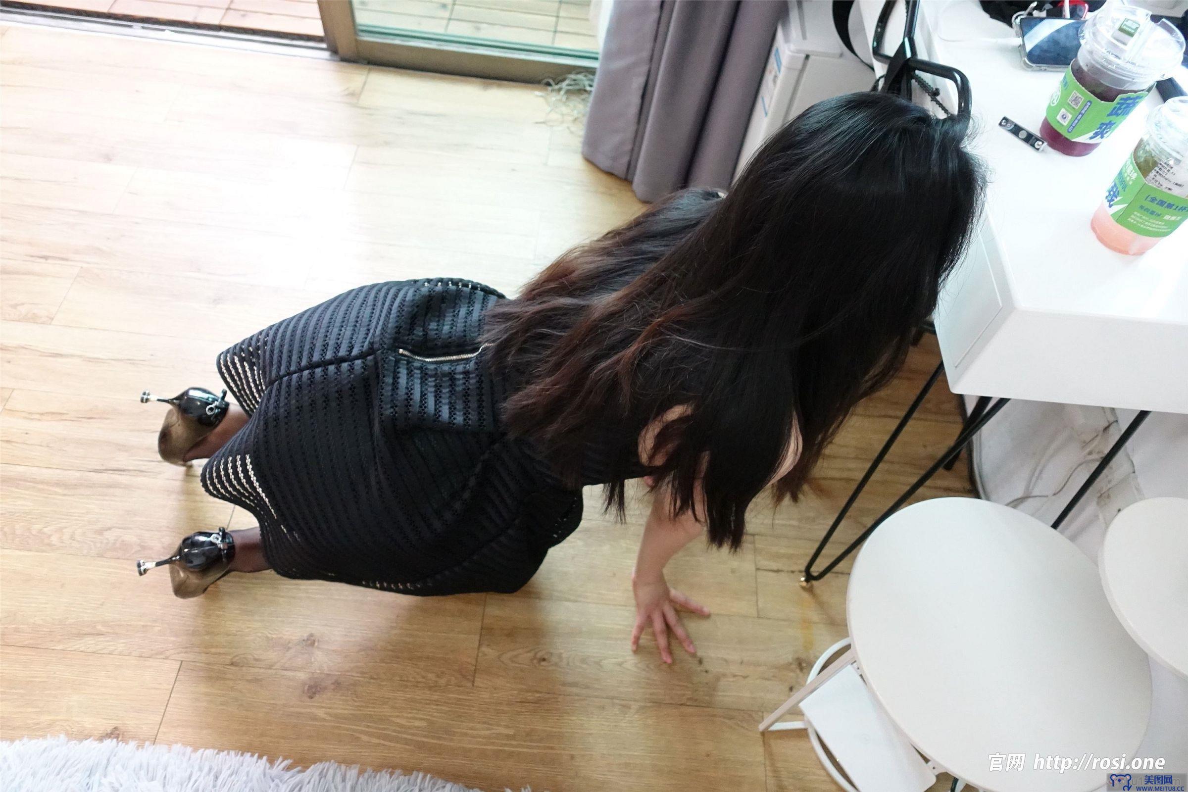 [ROSI美女图]2023.01.17 NO.4061