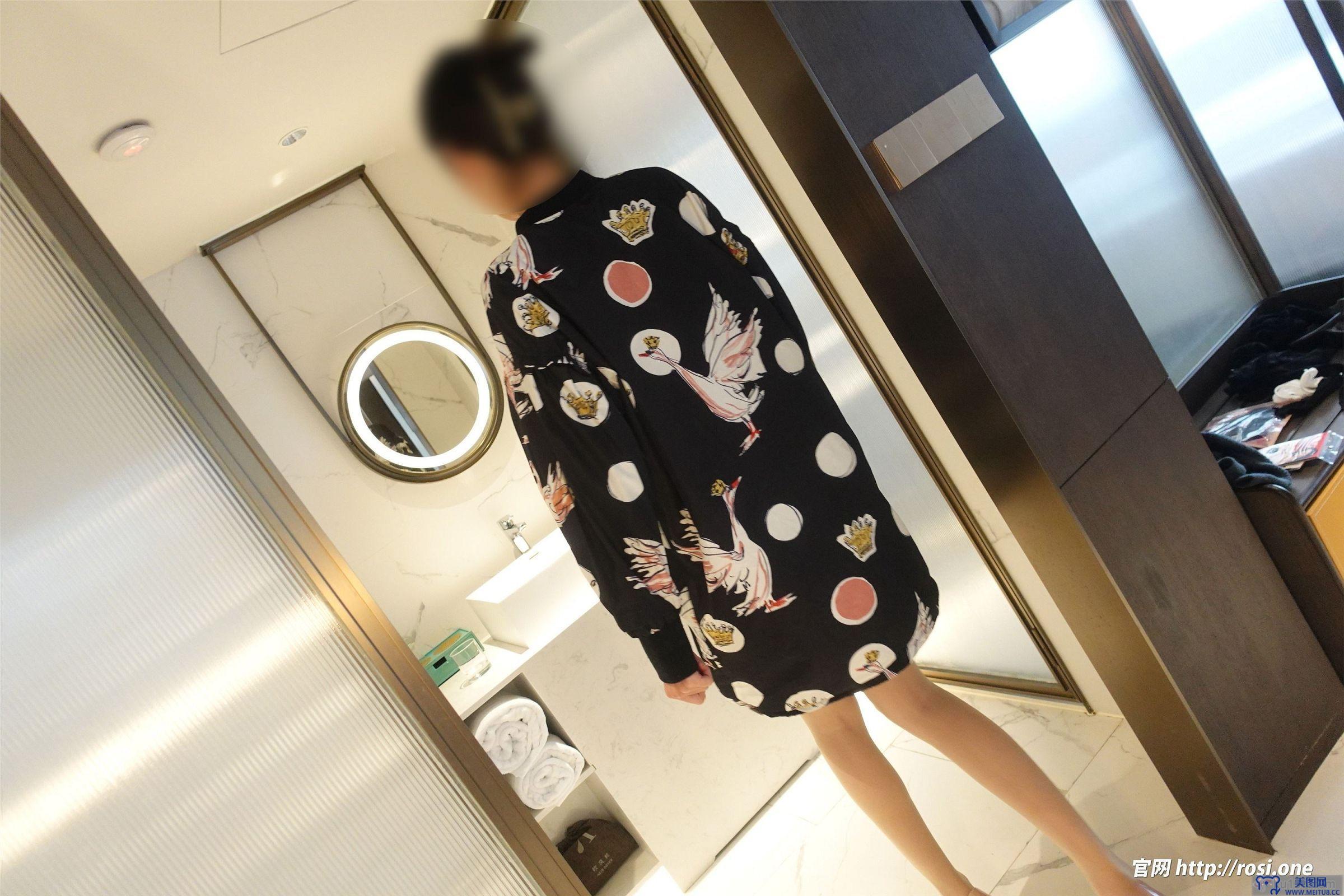 [ROSI美女图]2022.01.14 NO.3693
