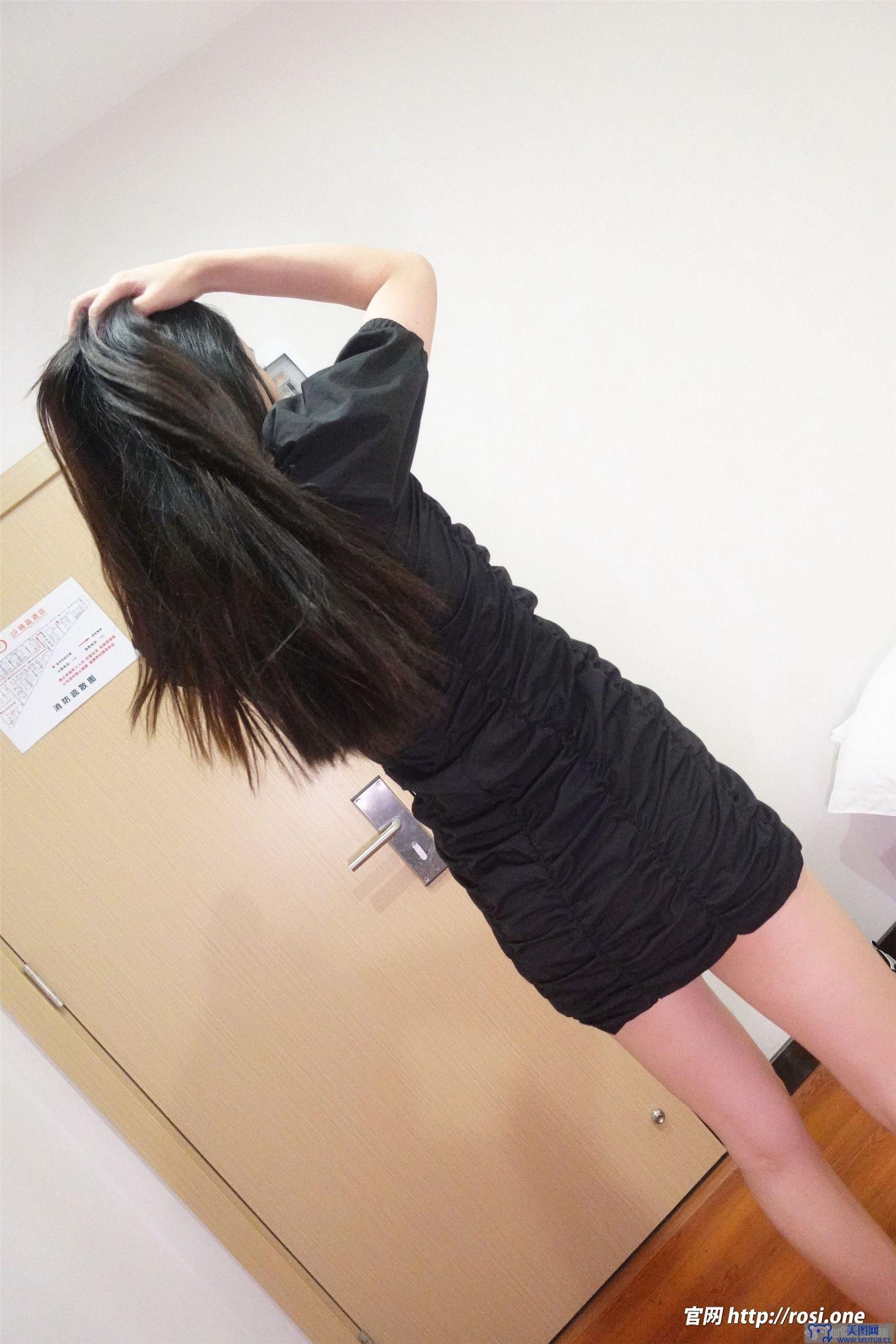 [ROSI美女图]2022.01.15 NO.3694