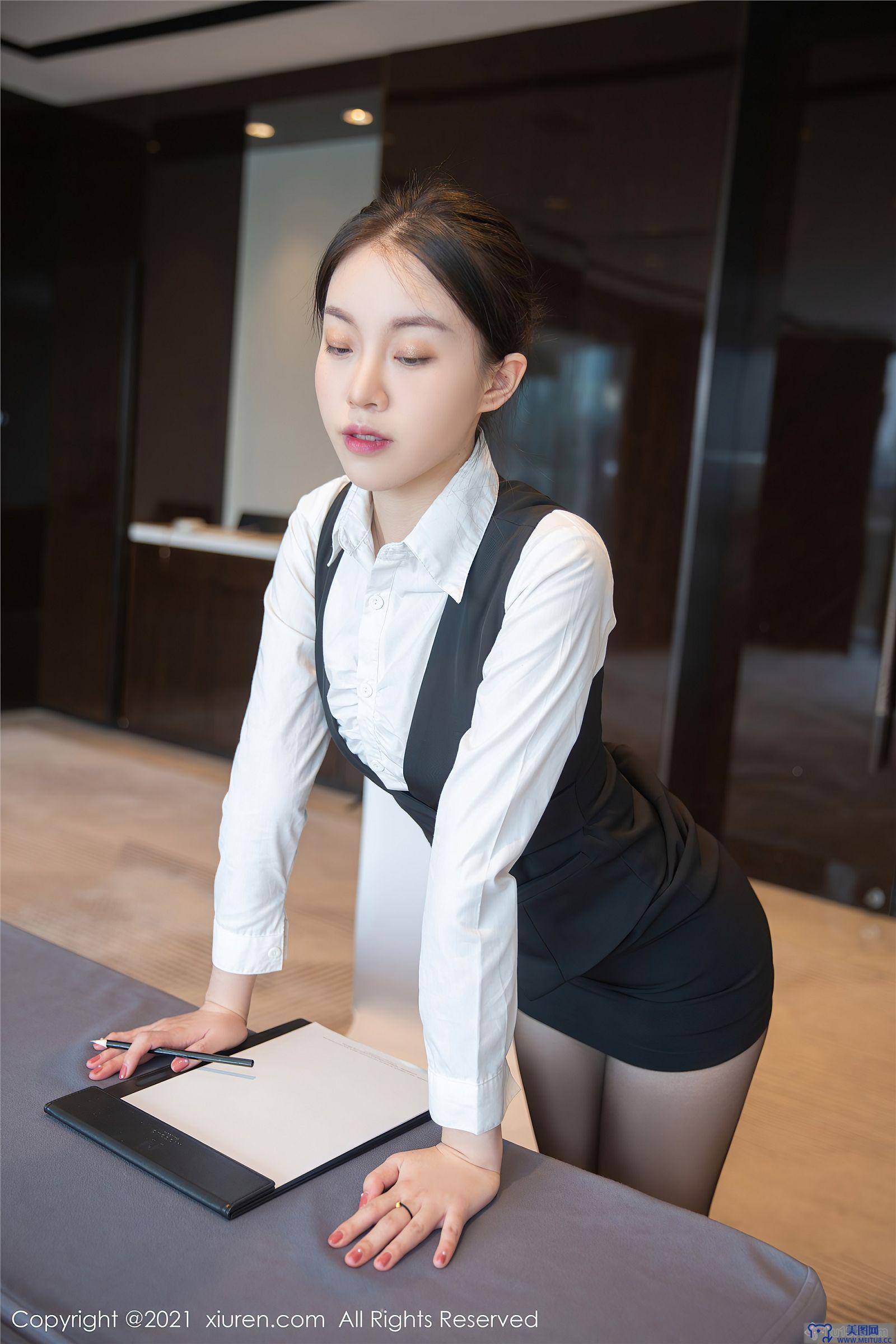 [秀人XIUREN] 2021.10.19 NO.4083 一颗甜蛋黄a