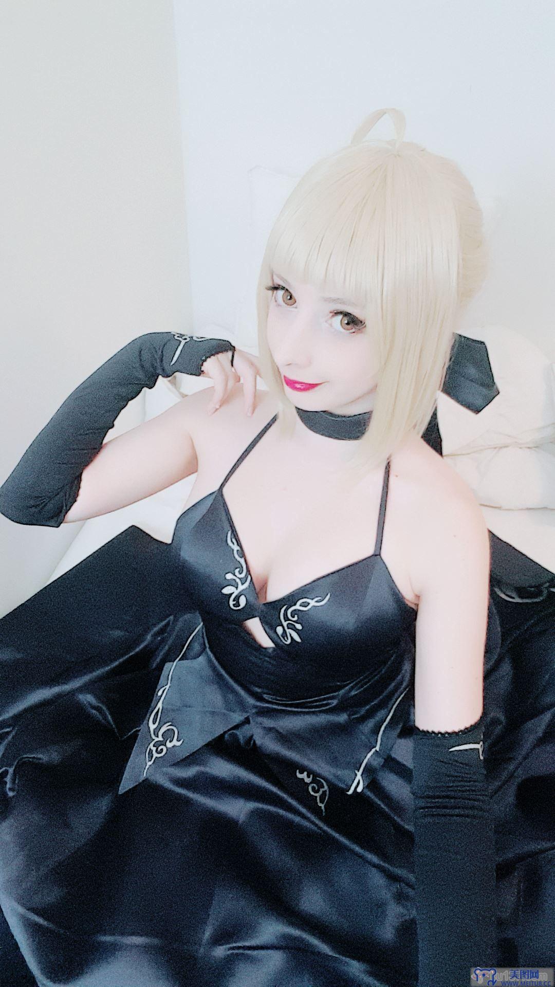 Mikomi Hokina - Saber Alter (Fate Grand Order)