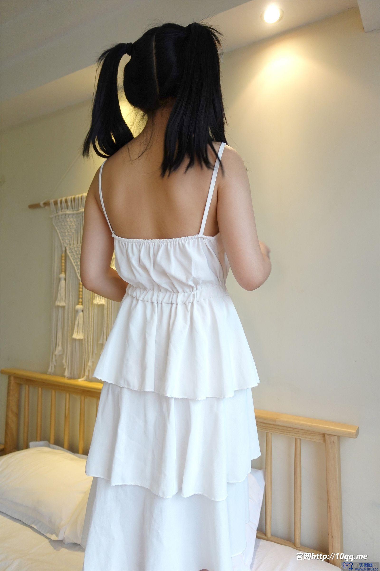 [ROSI美女图]2022.04.18 NO.3787