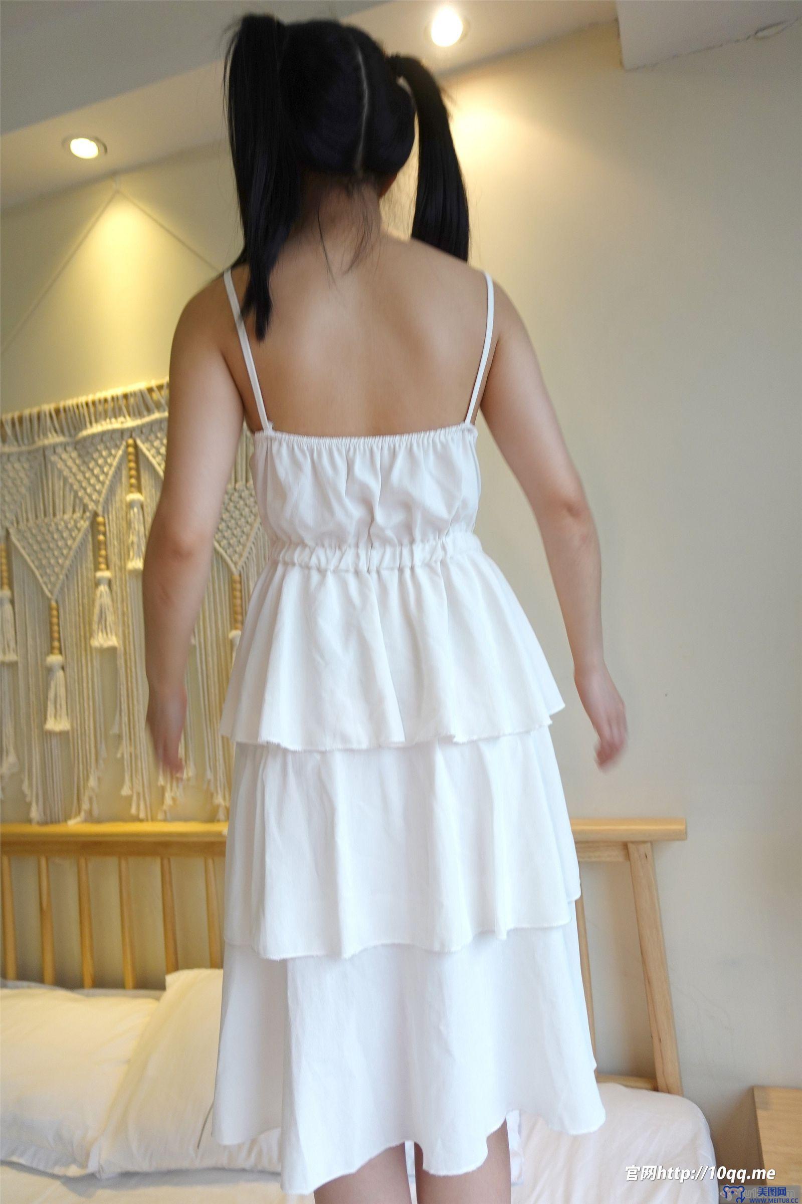 [ROSI美女图]2022.04.18 NO.3787