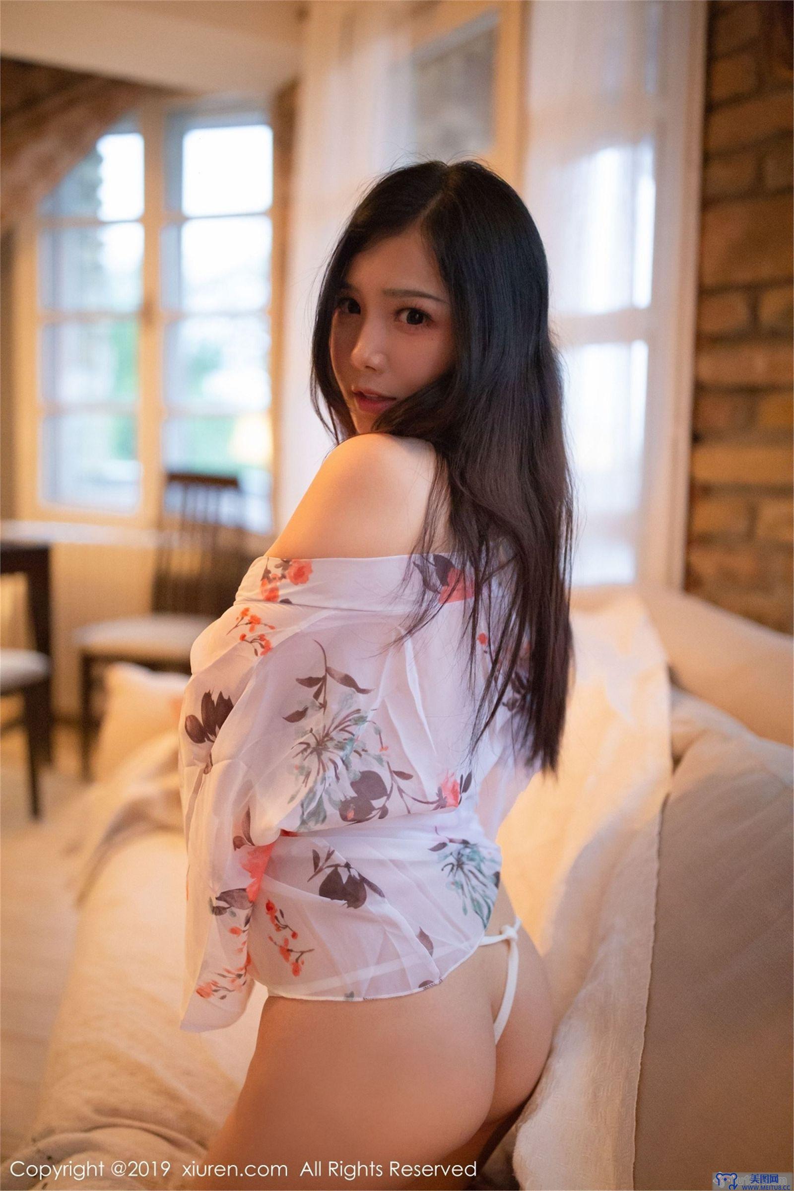 [秀人XIUREN] 2019.05.30 NO.1478 低胸开襟魅惑 徐微微mia