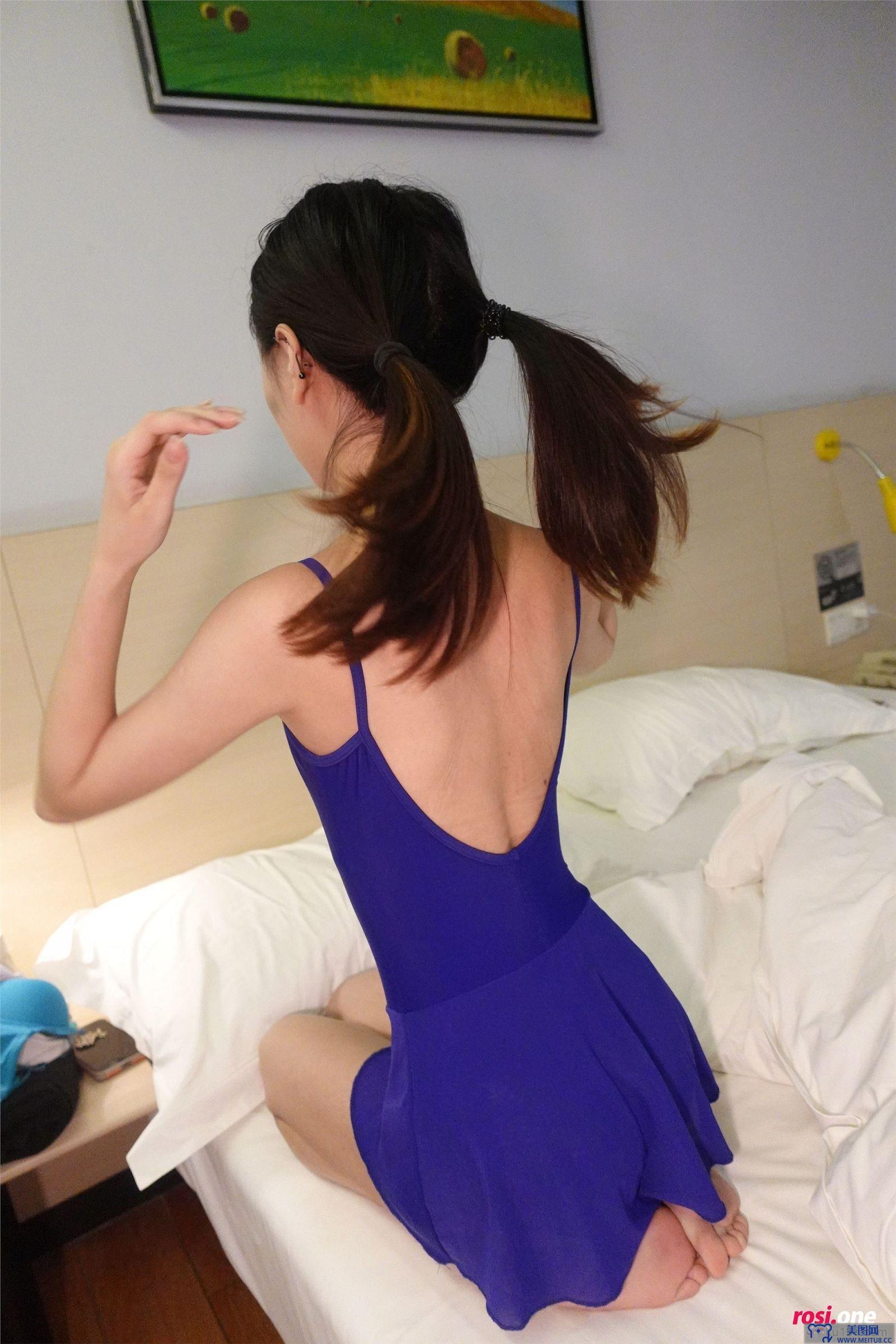 [ROSI美女图]2021.05.14 NO.3448