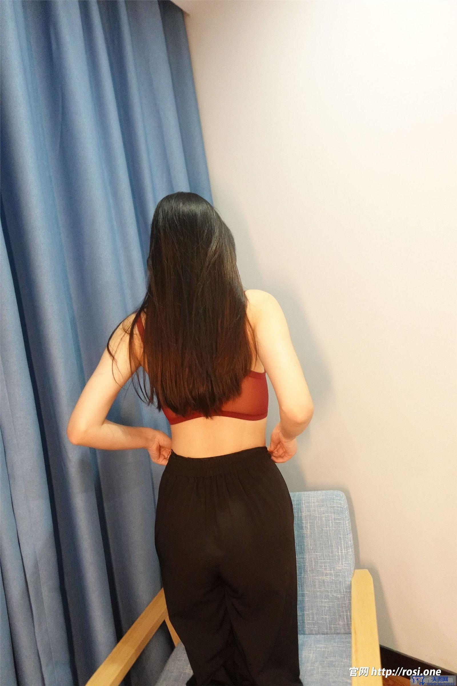 [ROSI美女图]2022.04.03 NO.3772