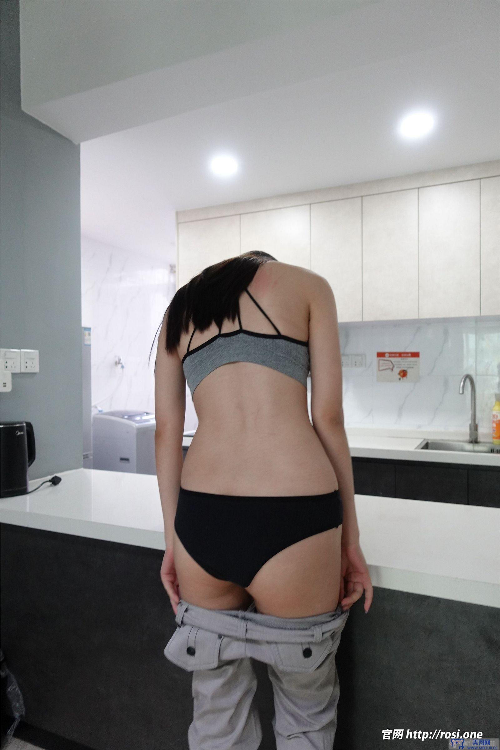 [ROSI美女图]2022.04.07 NO.3776