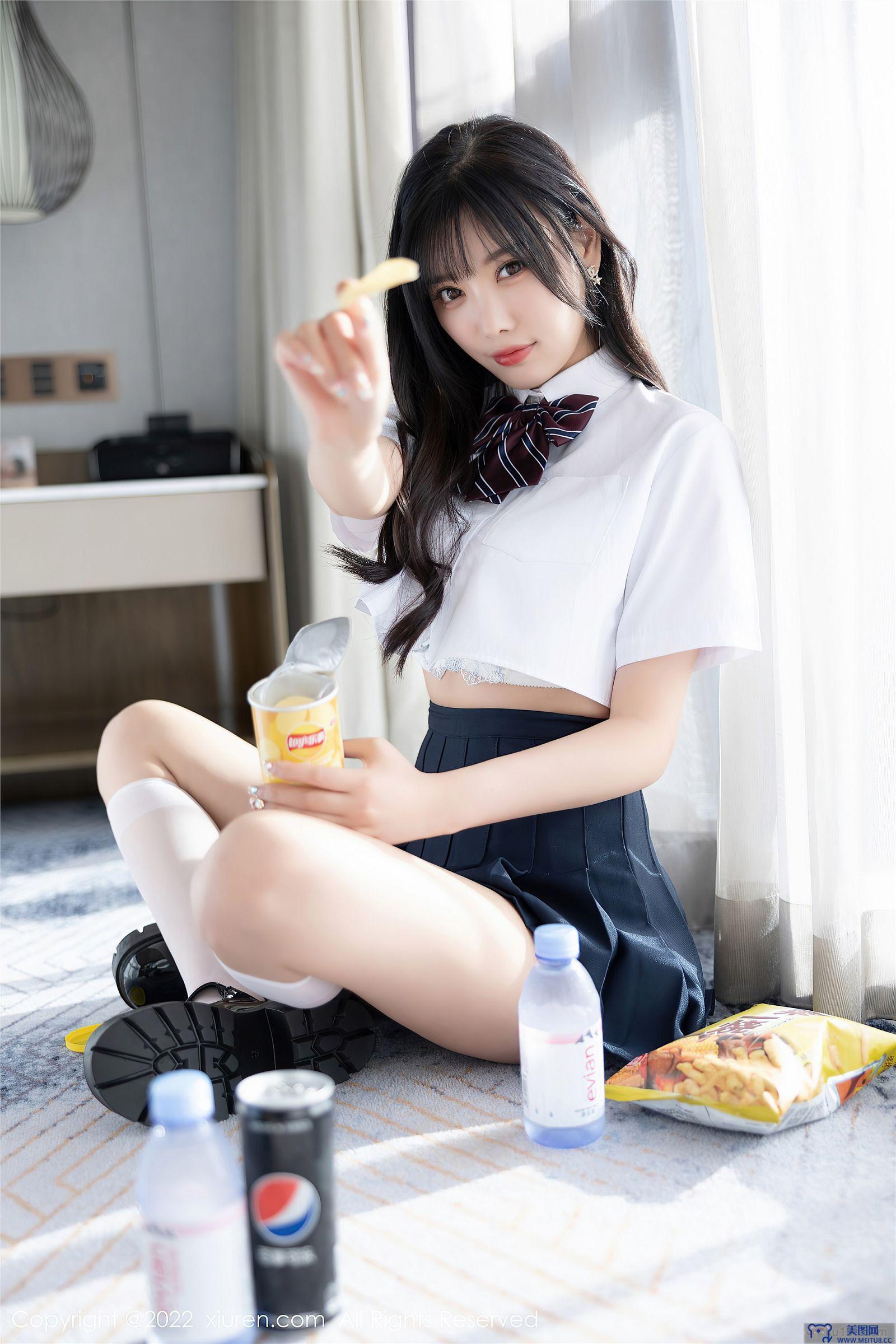 [秀人XIUREN] 2022.07.26 NO.5338 杨晨晨Yome 制服美臀