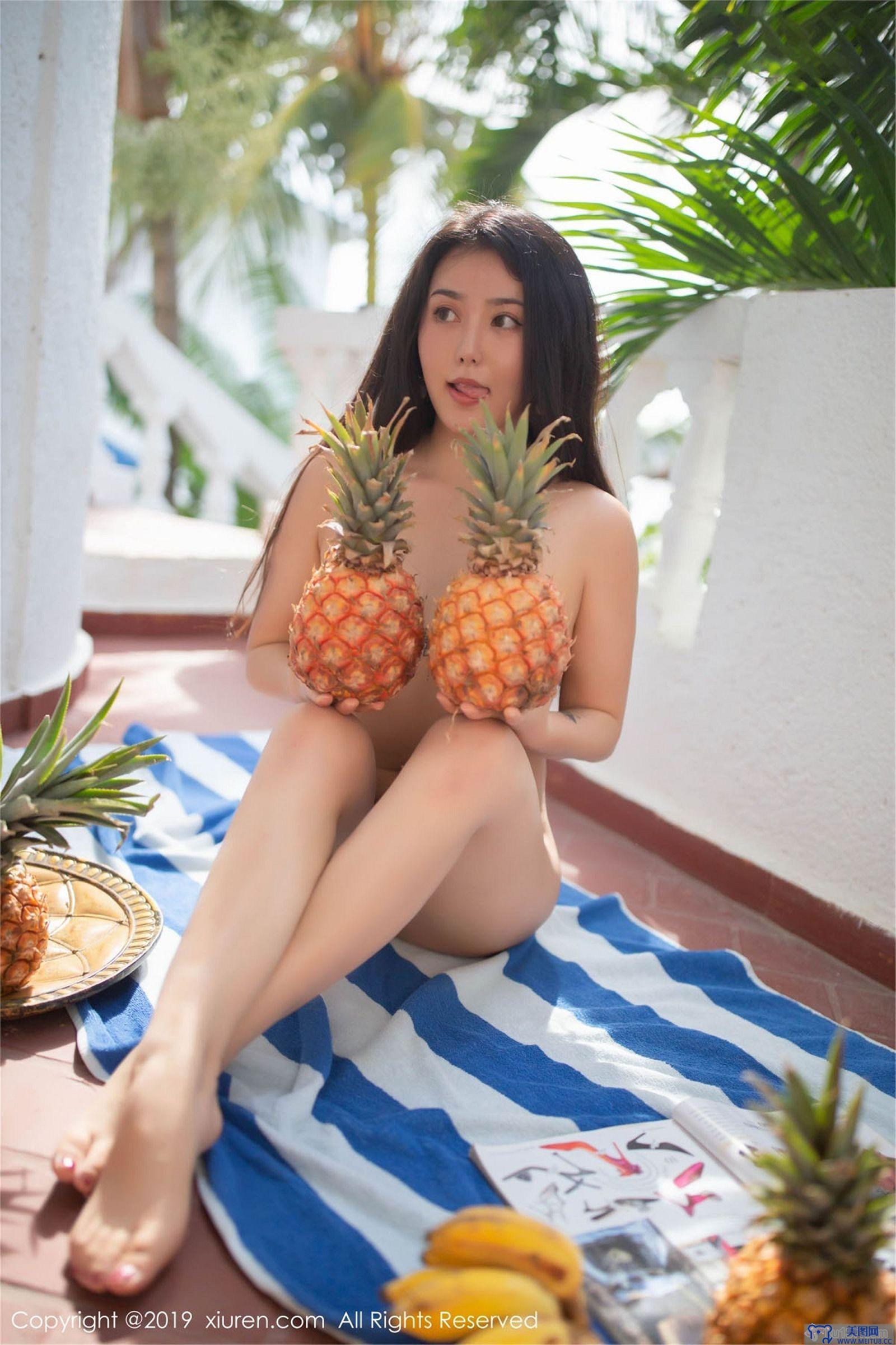 [秀人XIUREN] 2019.06.27 NO.1523 无可比拟的美臀 Manuela玛鲁娜