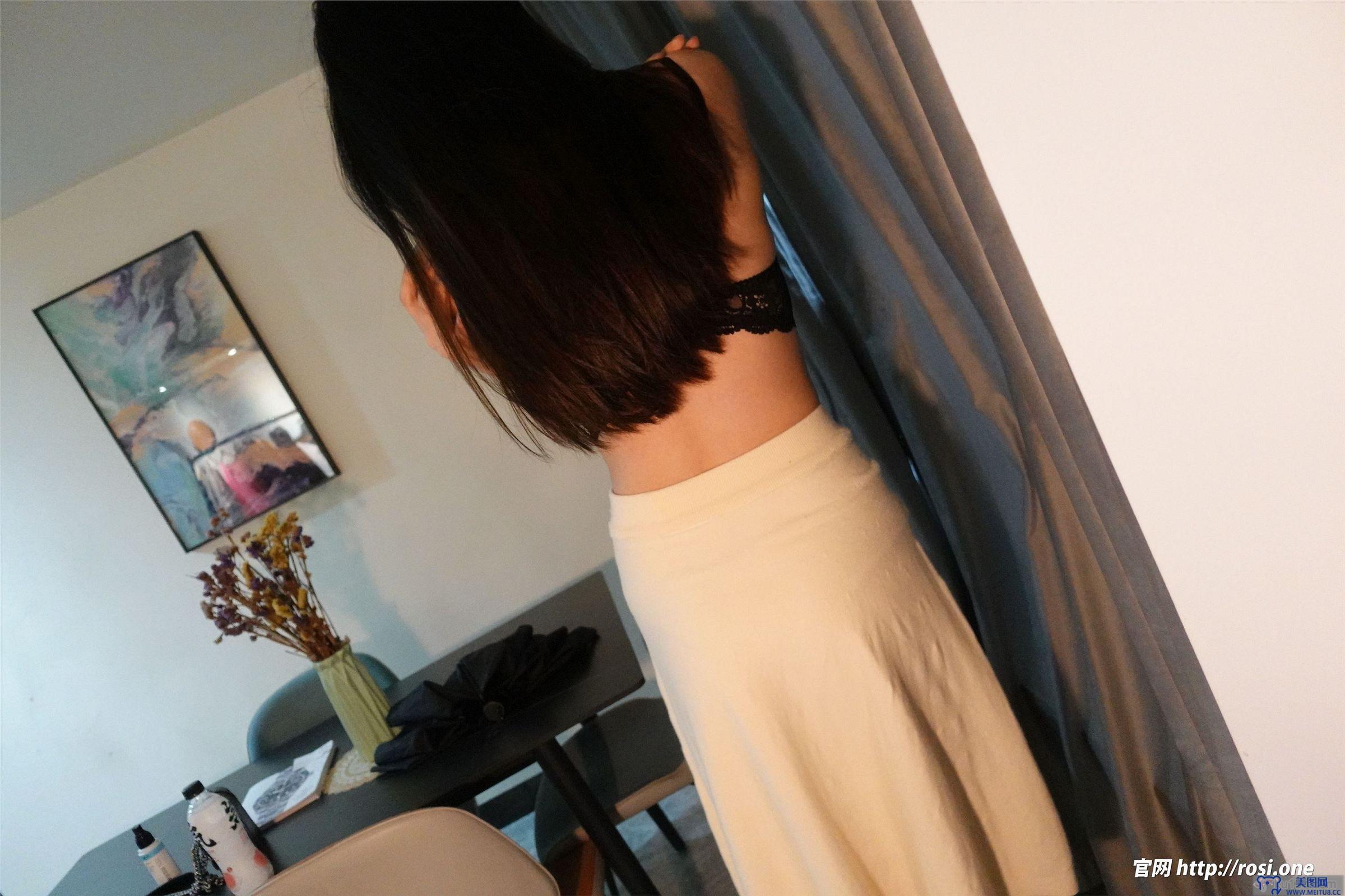 [ROSI美女图]2022.06.11 NO.3841