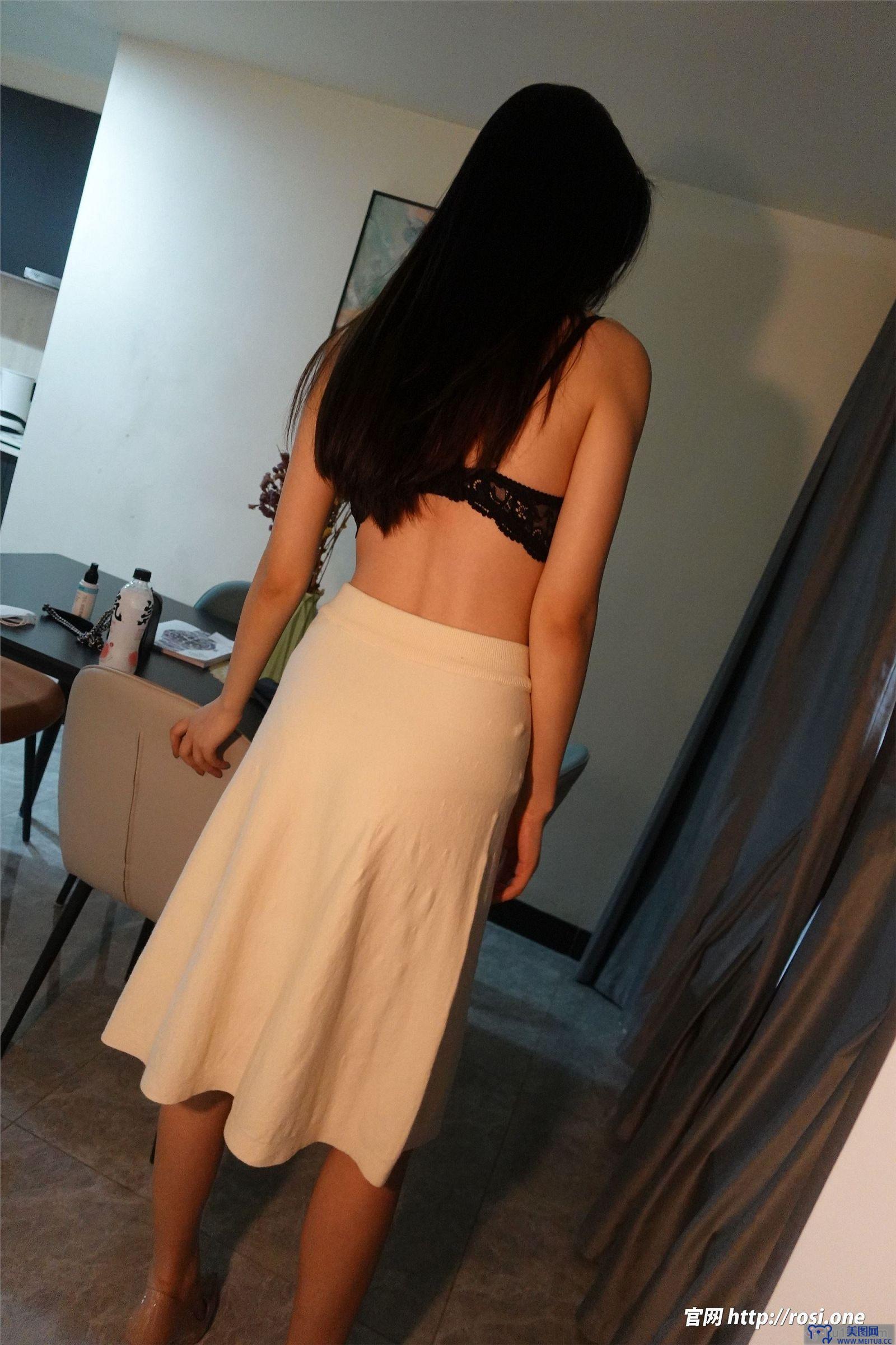 [ROSI美女图]2022.06.11 NO.3841