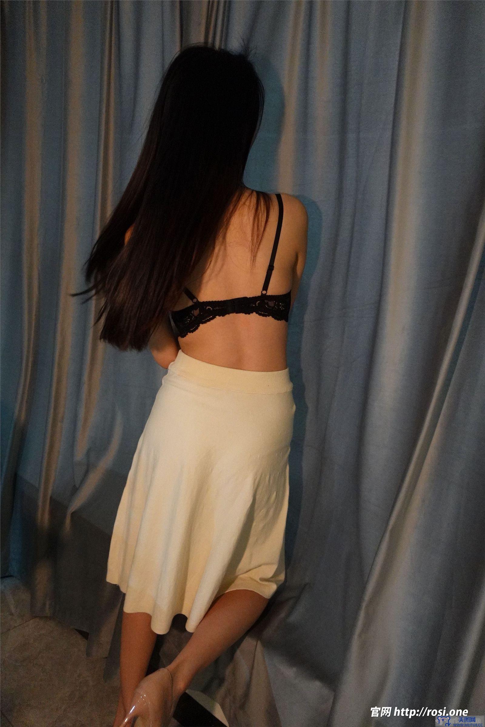 [ROSI美女图]2022.06.11 NO.3841