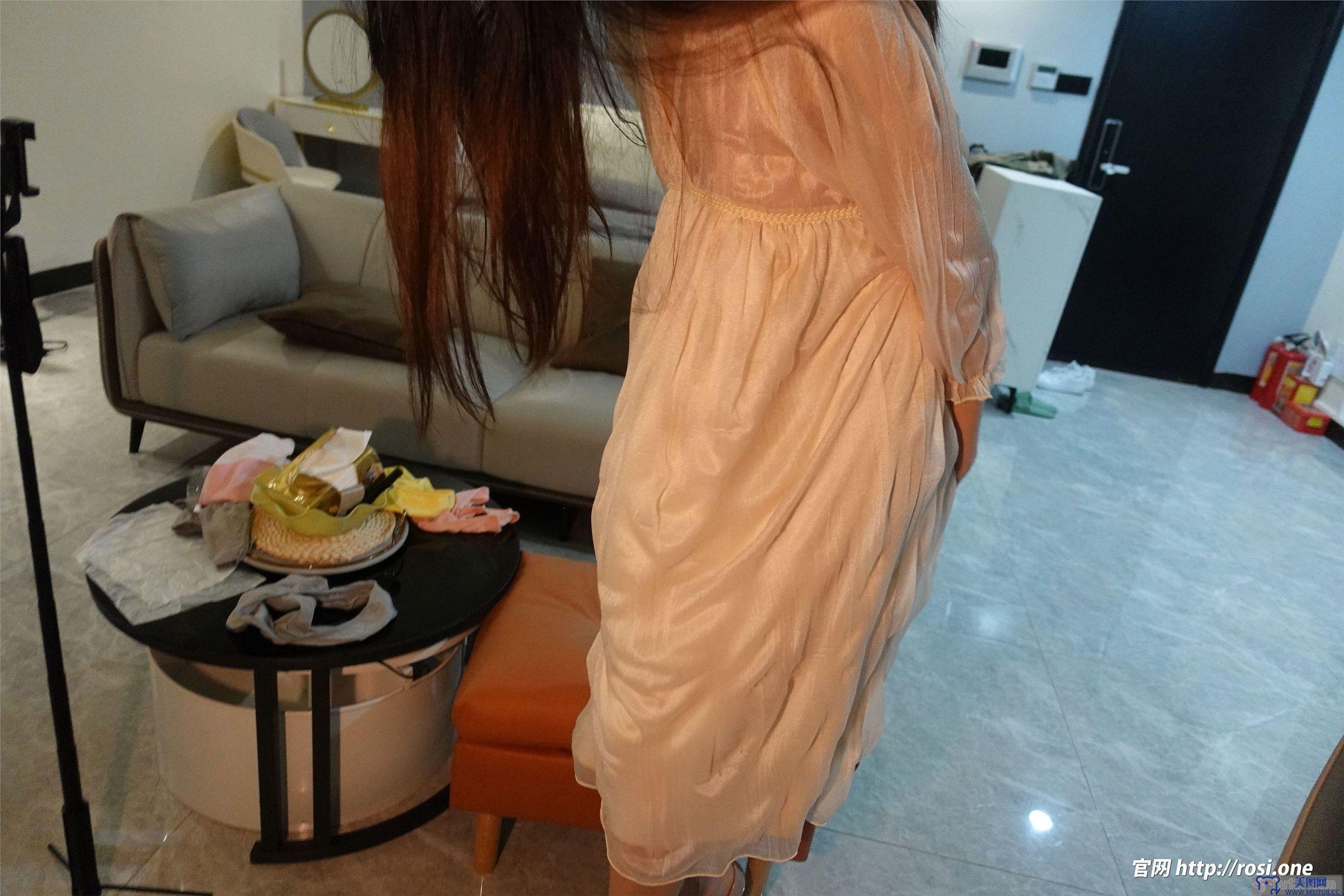 [ROSI美女图]2022.06.16 NO.3846