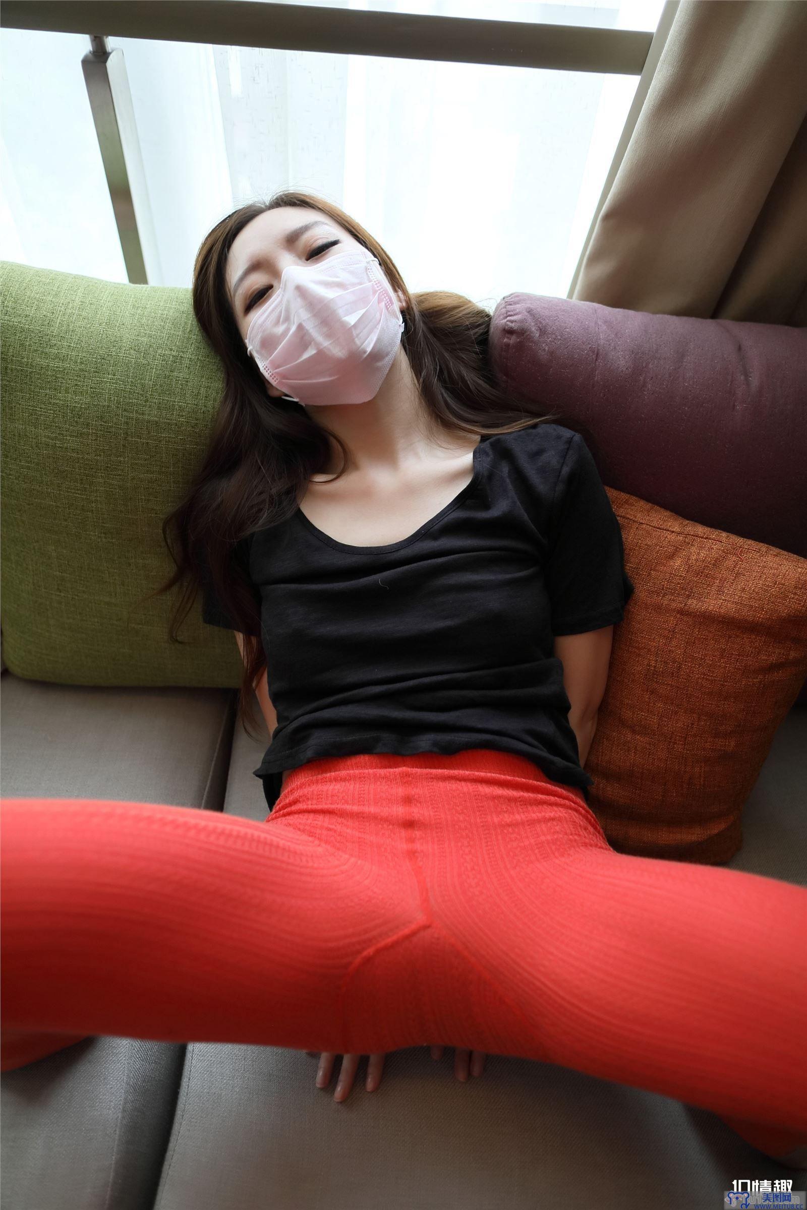 [ROSI美女图]口罩系列 2018.03.13 NO.639