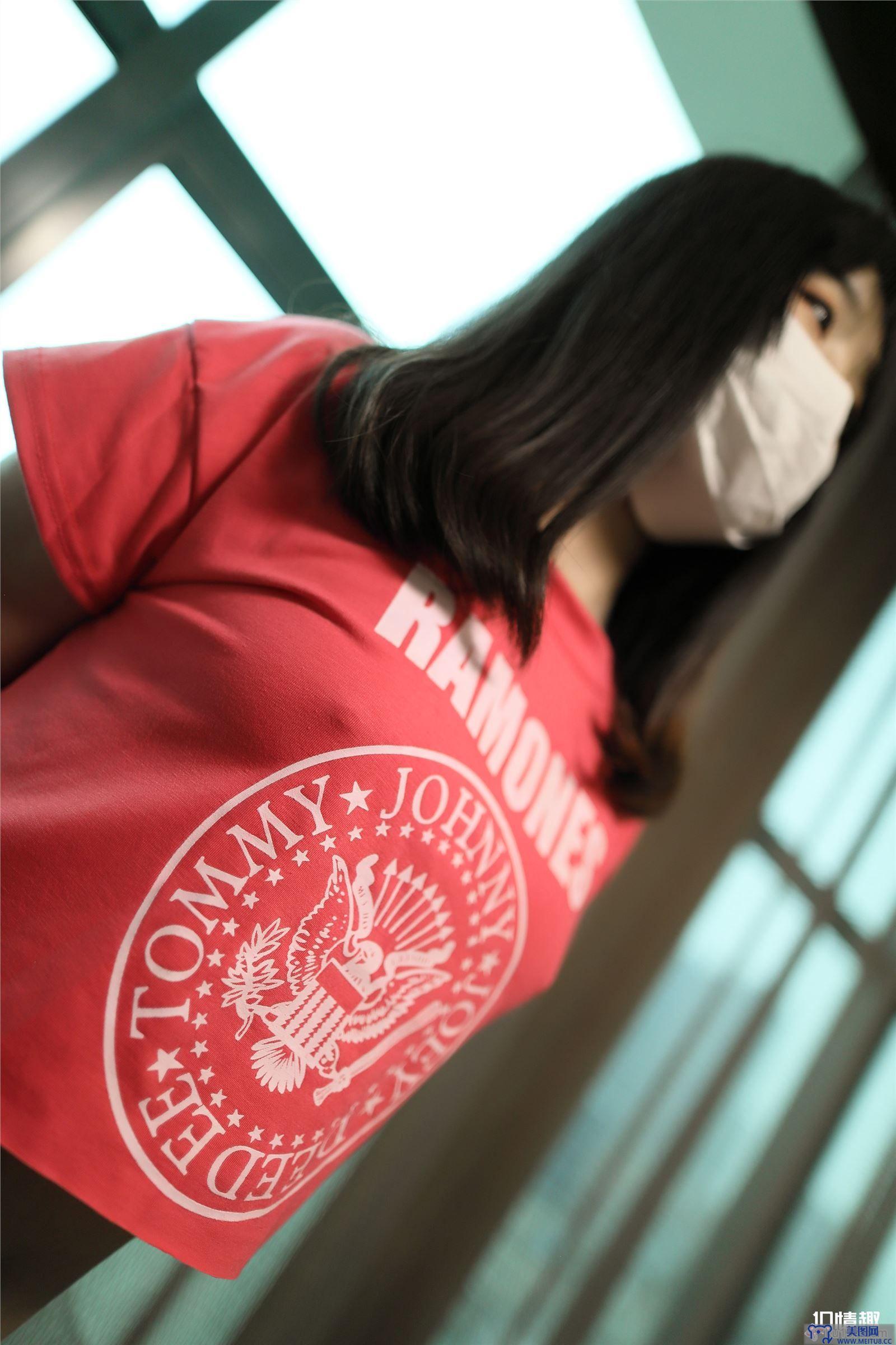 [ROSI美女图]口罩系列 2018.06.07 NO.725