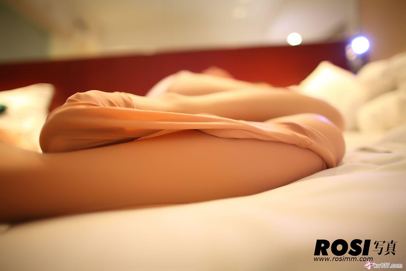 [ROSI美女图]2013.11.09 NO.705