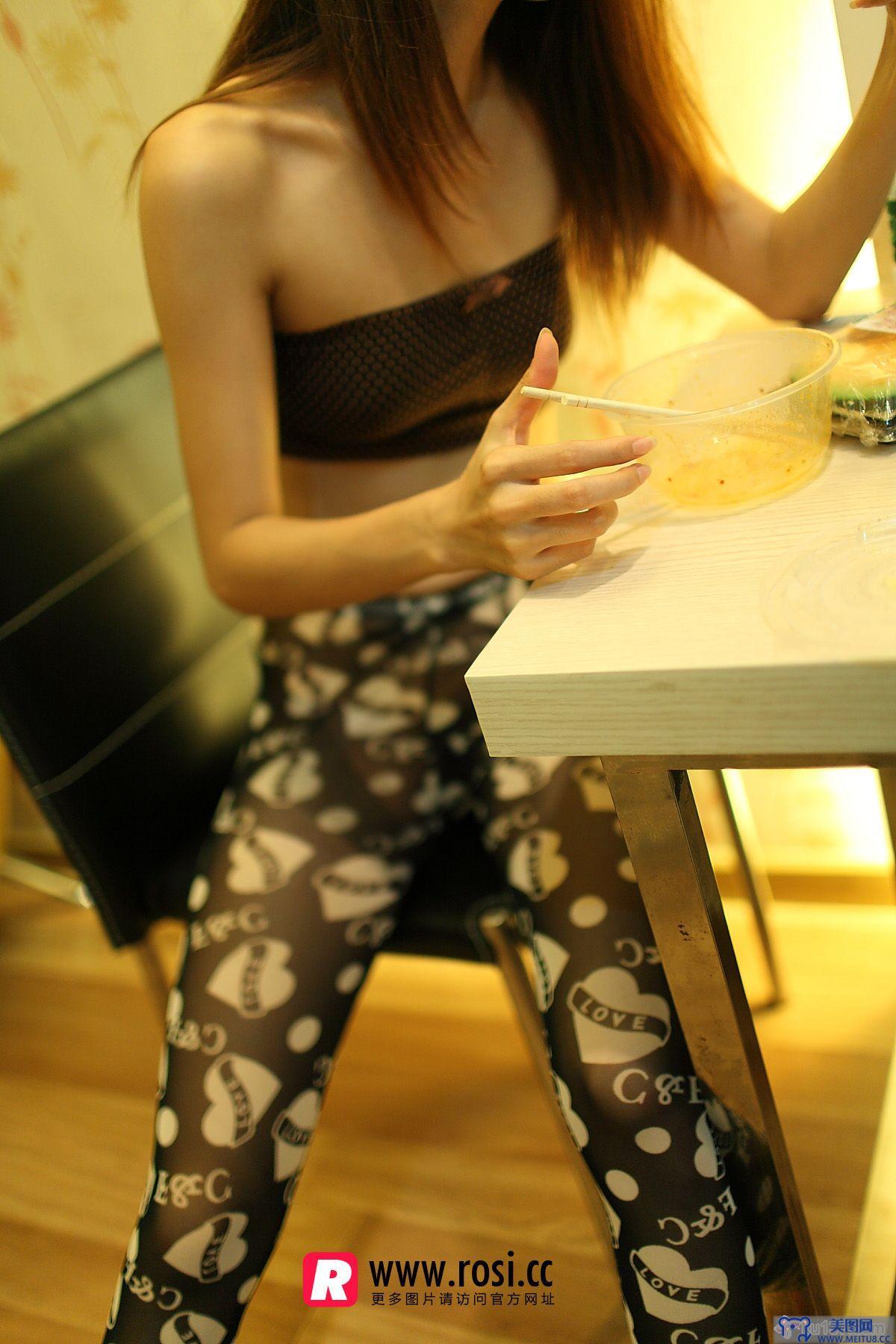 [ROSI美女图]2015.11.29 NO.1452