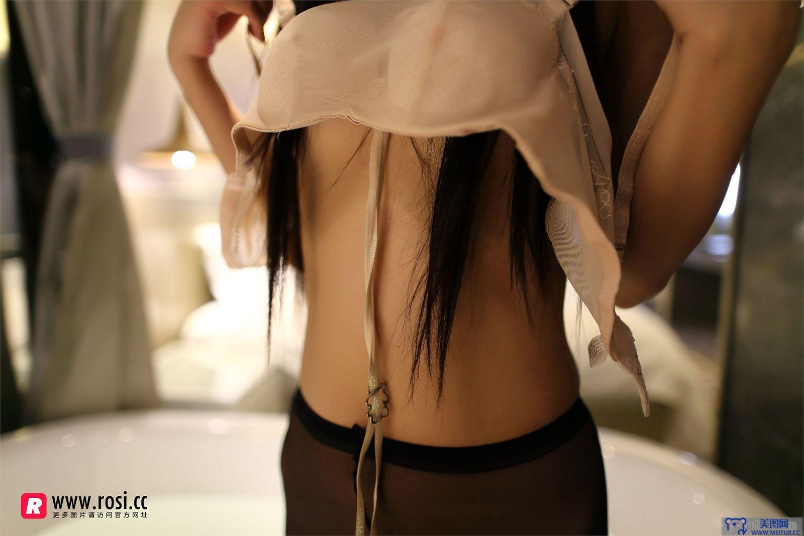 [ROSI美女图]2017.09.04 NO.2098