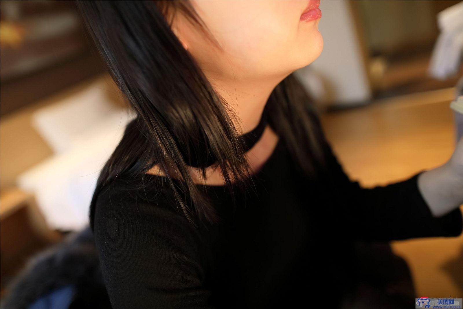 [ROSI美女图]2018.08.18 NO.2446