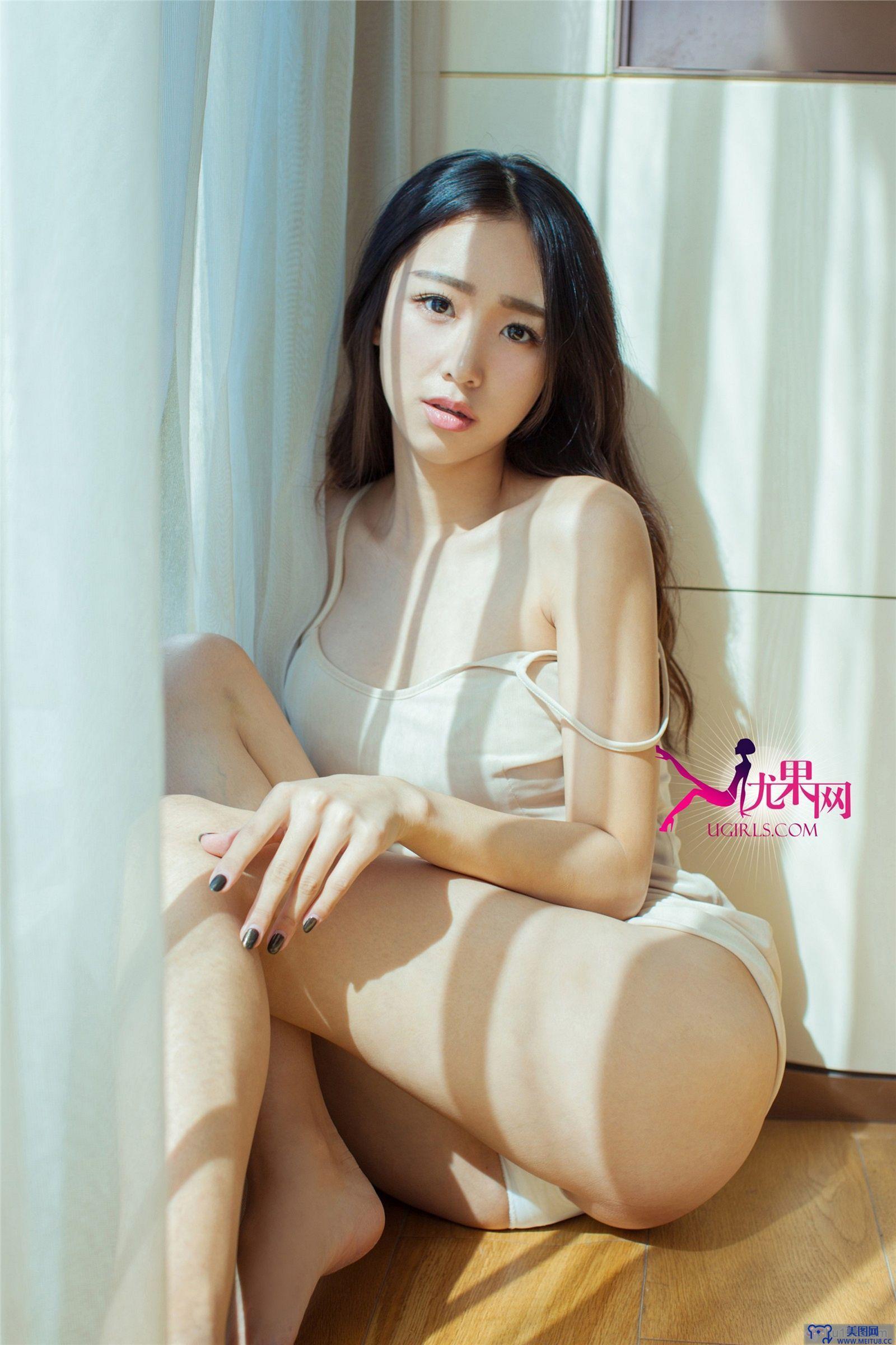 [Ugirls尤果写真] 2015.10.10 No.134 张辛苑