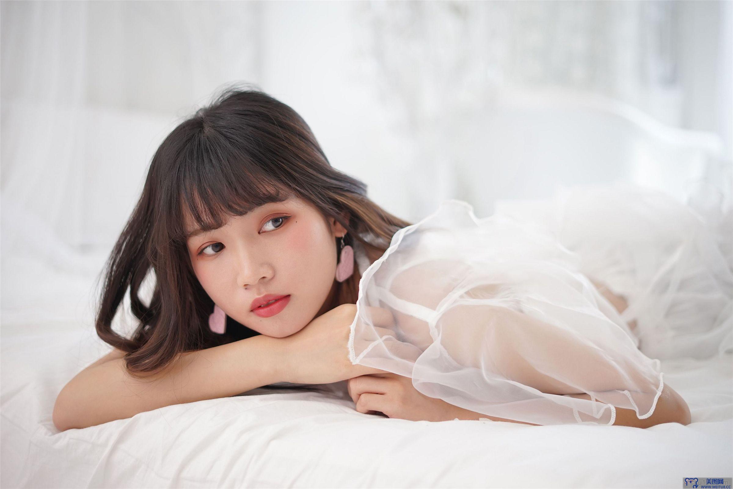 [YALAYI雅拉伊] 2018.05.25 No.001 恋上你的床 公主小兔子