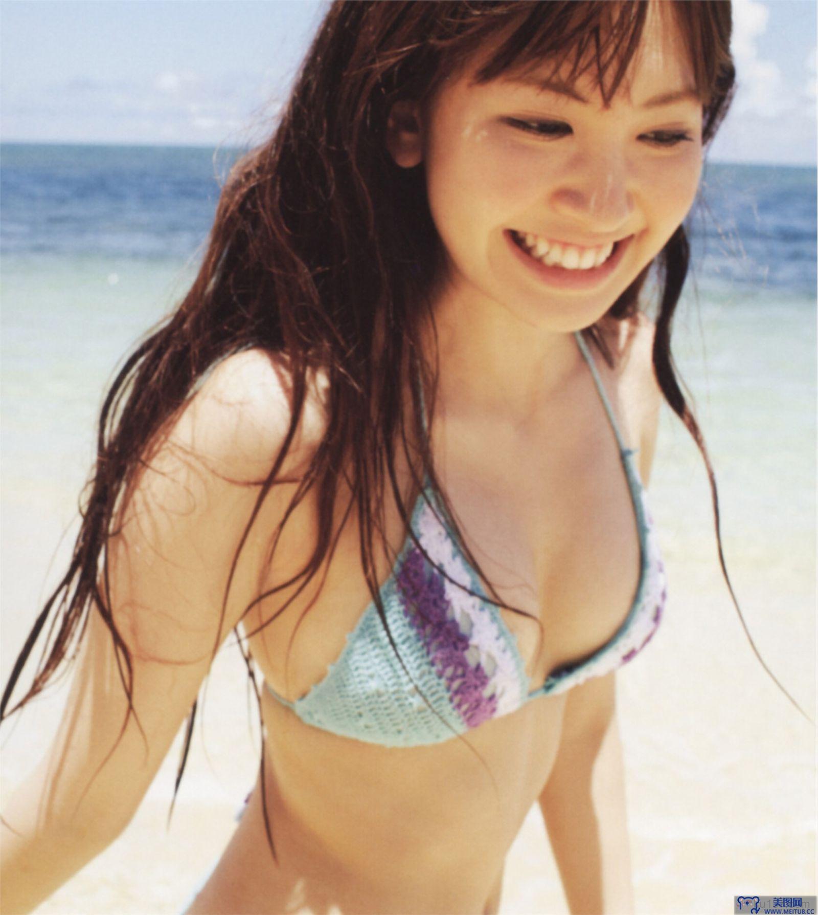 [唯美写真] 2013.08.18 小嶋阳菜 Haruna Kojima《First Photobook》