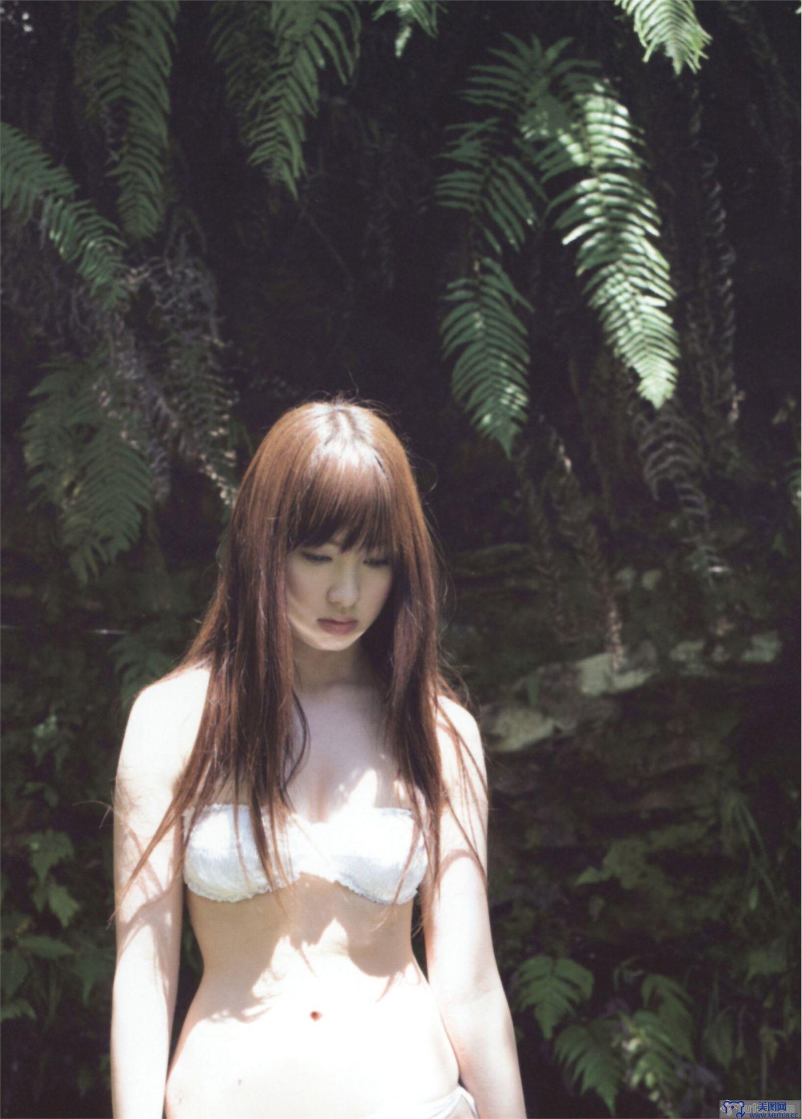 [唯美写真] 2013.08.18 小嶋阳菜 Haruna Kojima《First Photobook》