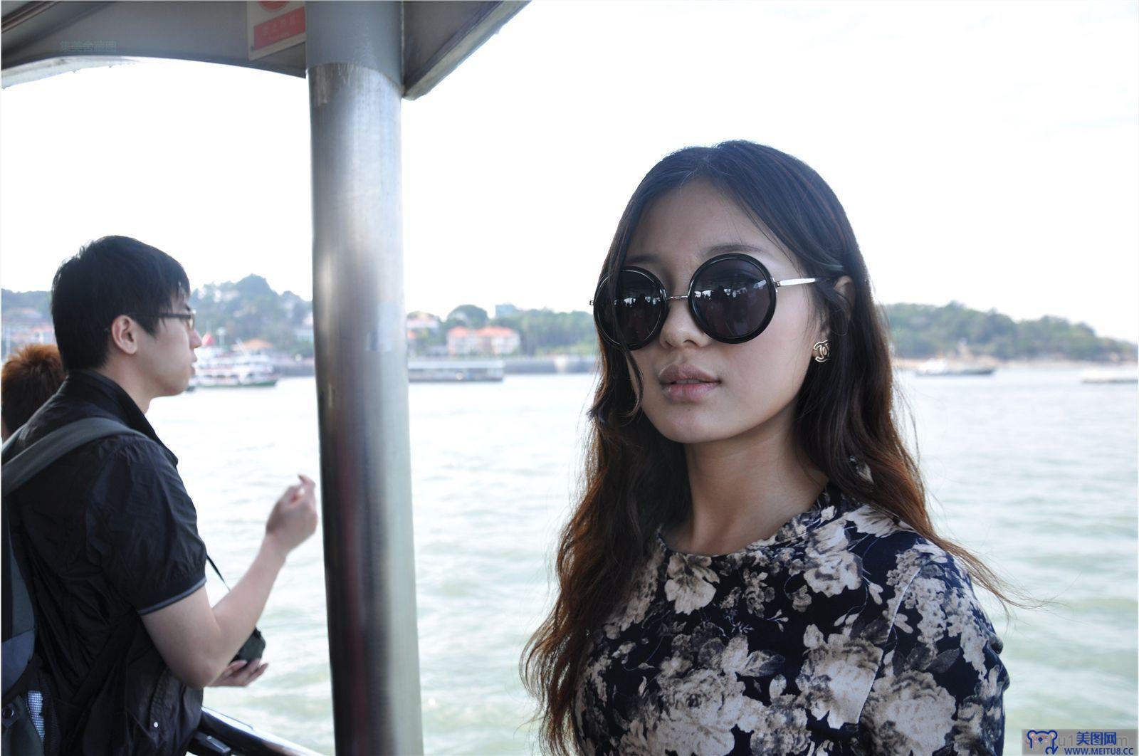 子顔2012.11.22(Y)私拍套图 林子颜散心