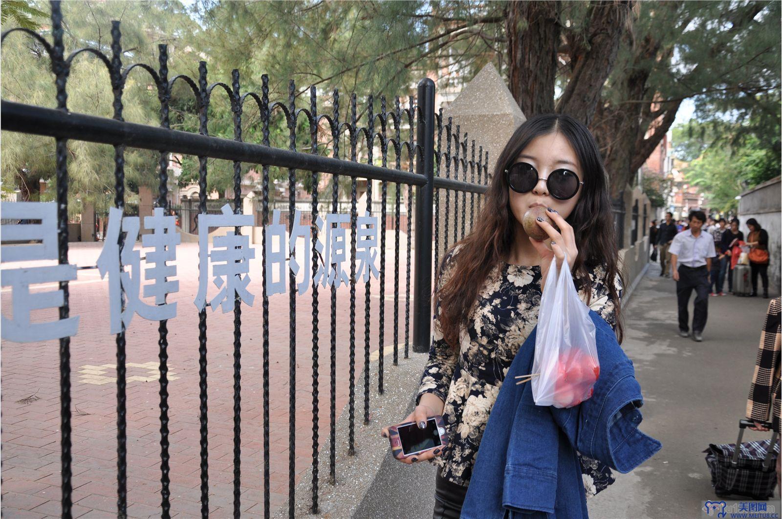 子顔2012.11.22(Y)私拍套图 林子颜散心