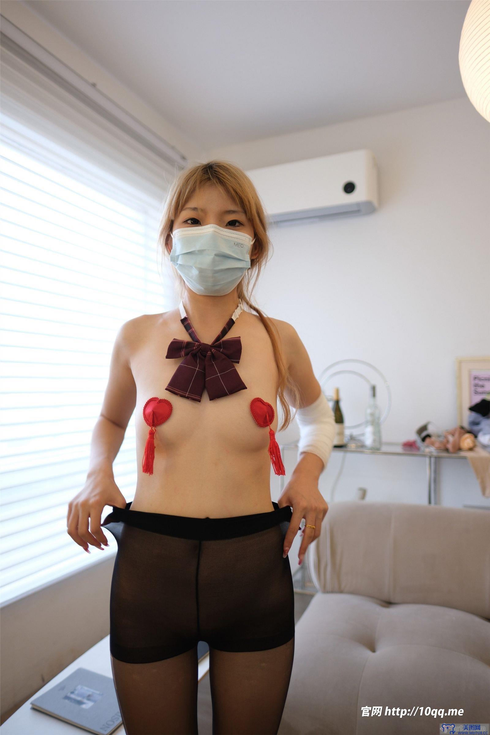 [ROSI美女图]口罩系列 2024.02.21 NO.2810